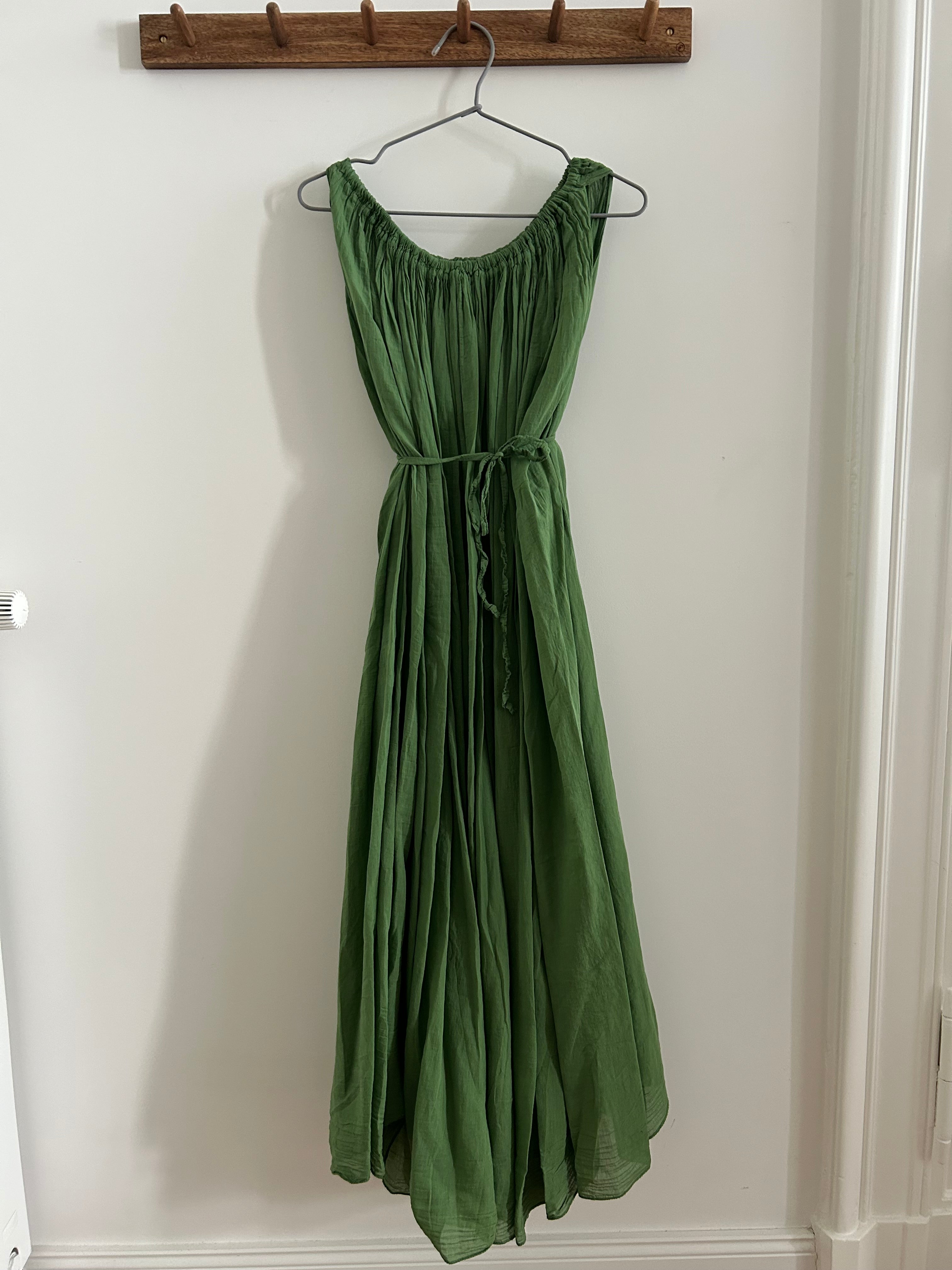 Göttinnenkleid - farngrün