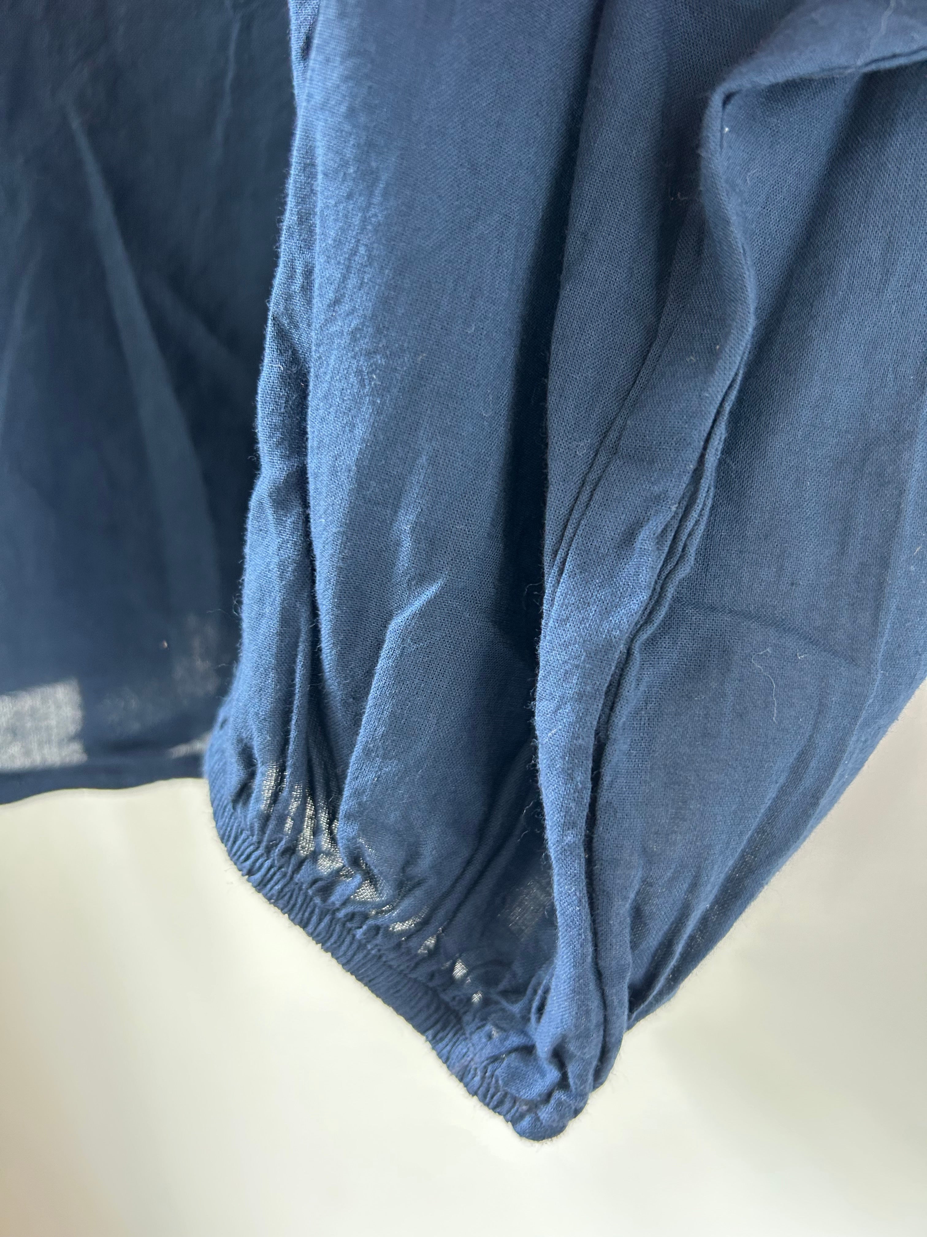 Baumwollbluse mit raffiniertem Kragen - dunkelblau