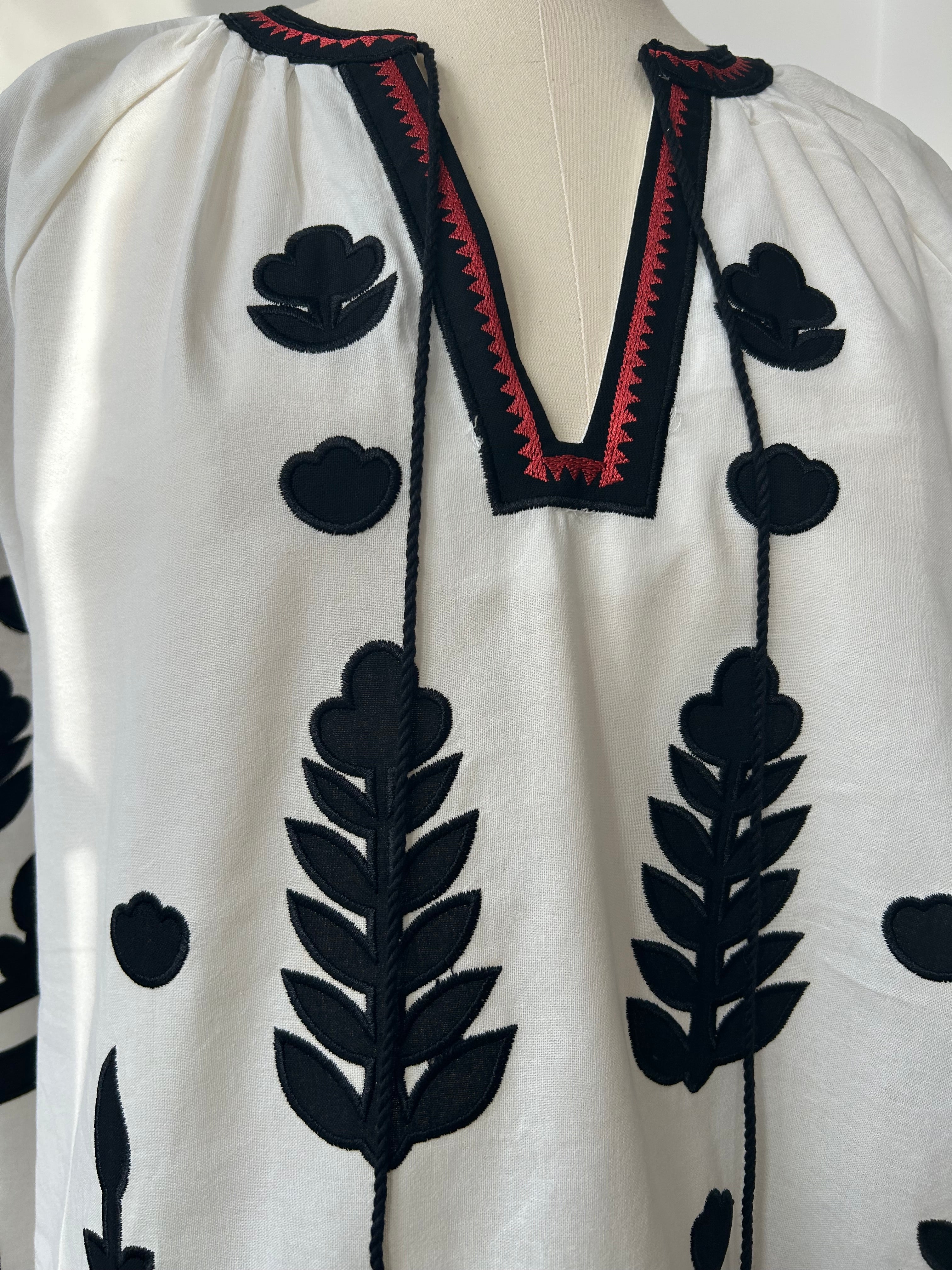 Tunika mit Stickerei - weiss