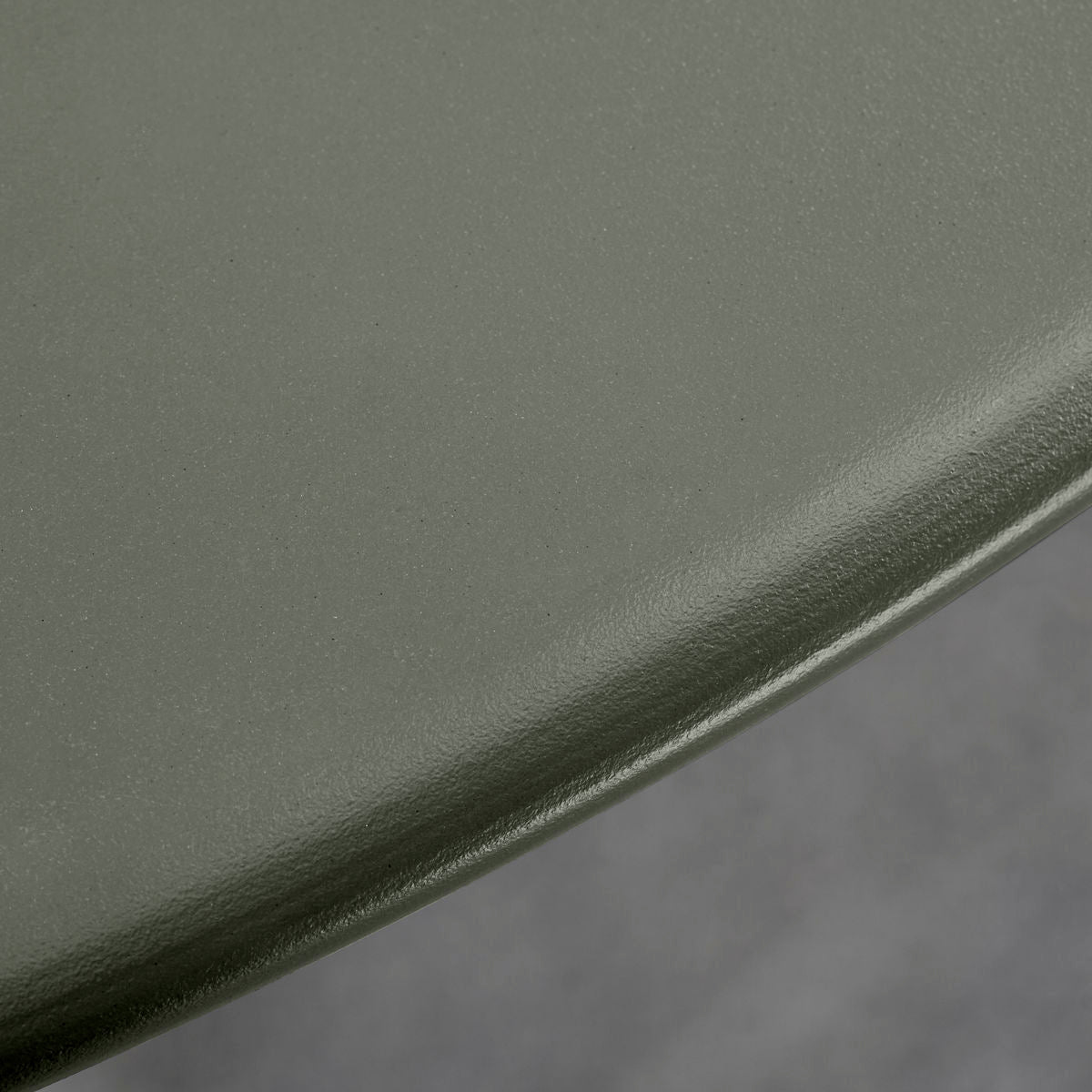 Tisch Helo - grün ⌀ 70 cm