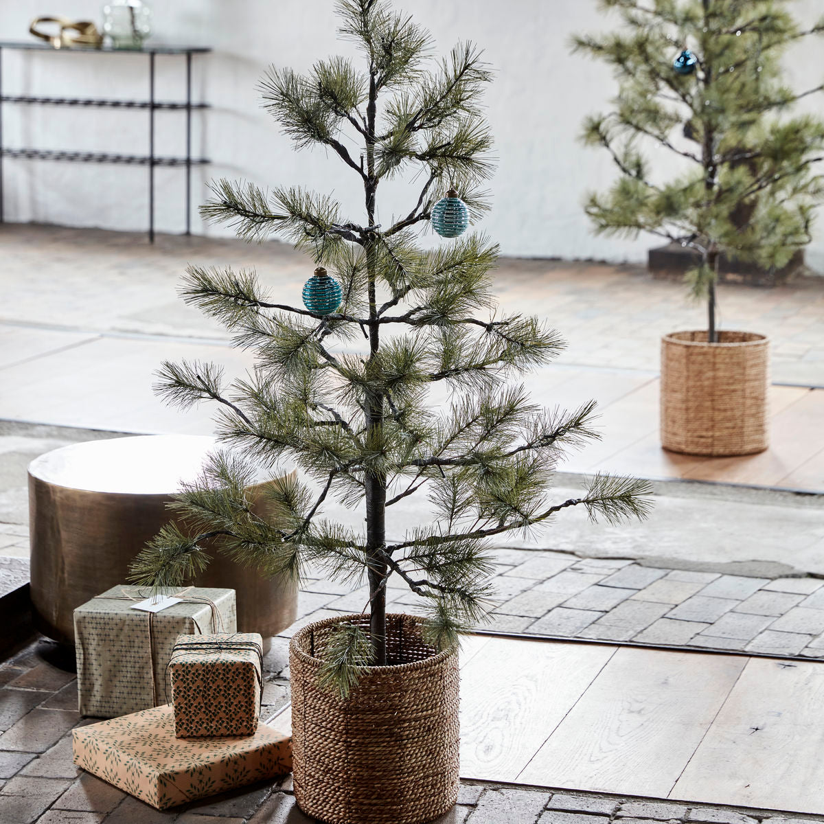 Weihnachtsbaum mit LED-Lichtern Peuce - natur 125 cm