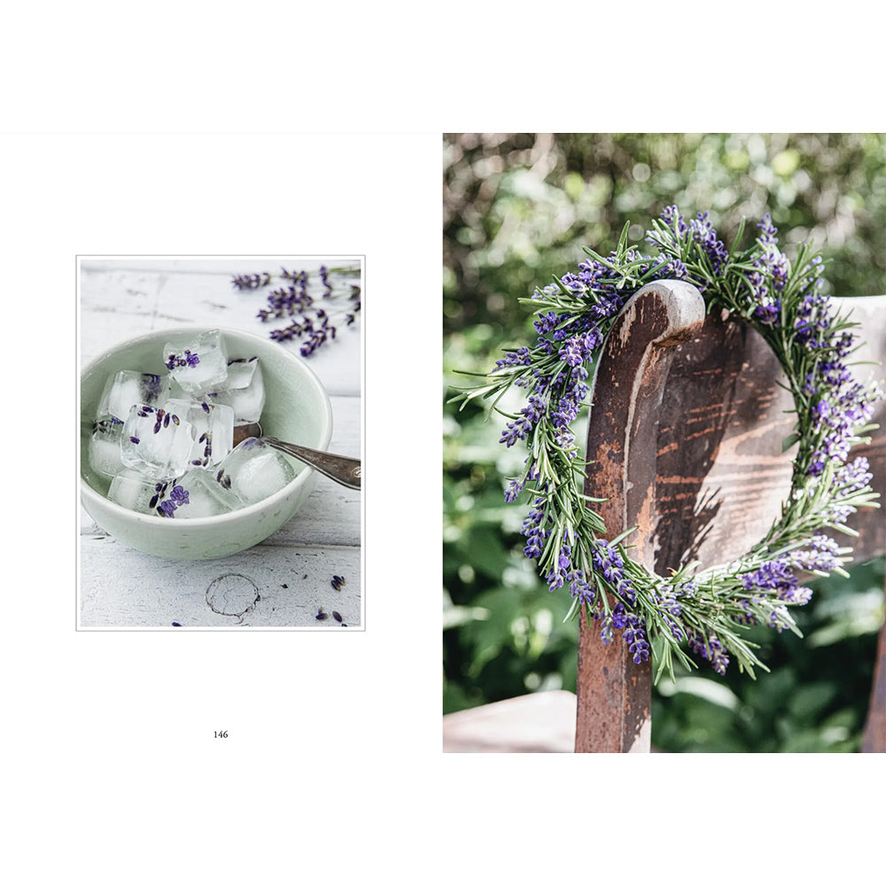 Buch - Living with Herbs