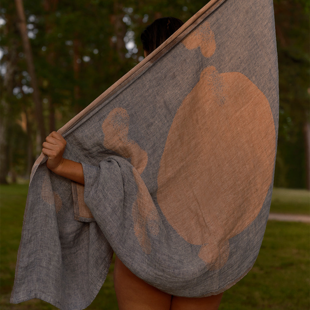 Strandtuch aus Leinen HIETSU - cinnamon-blue