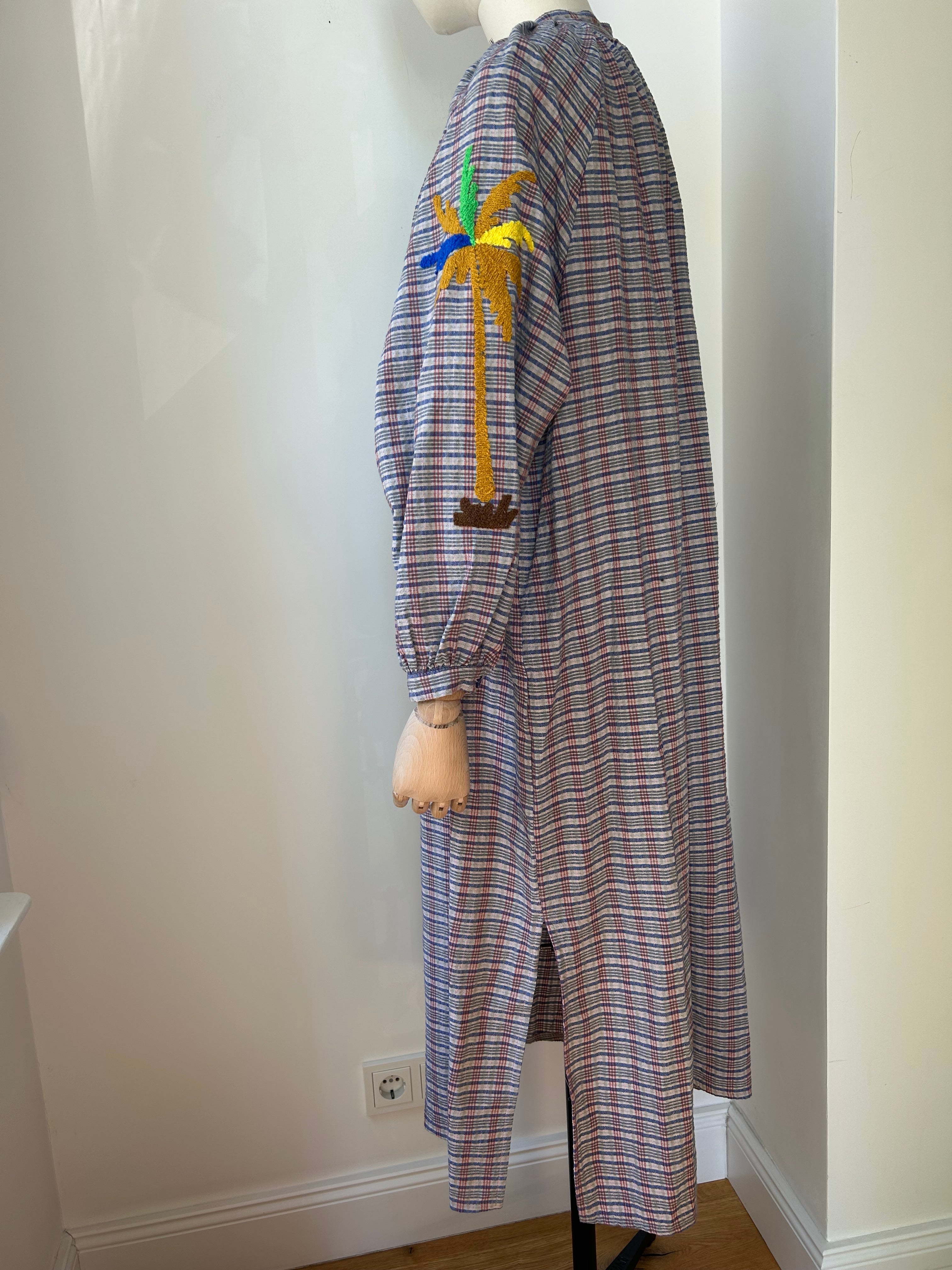 Kleid mit Palmen