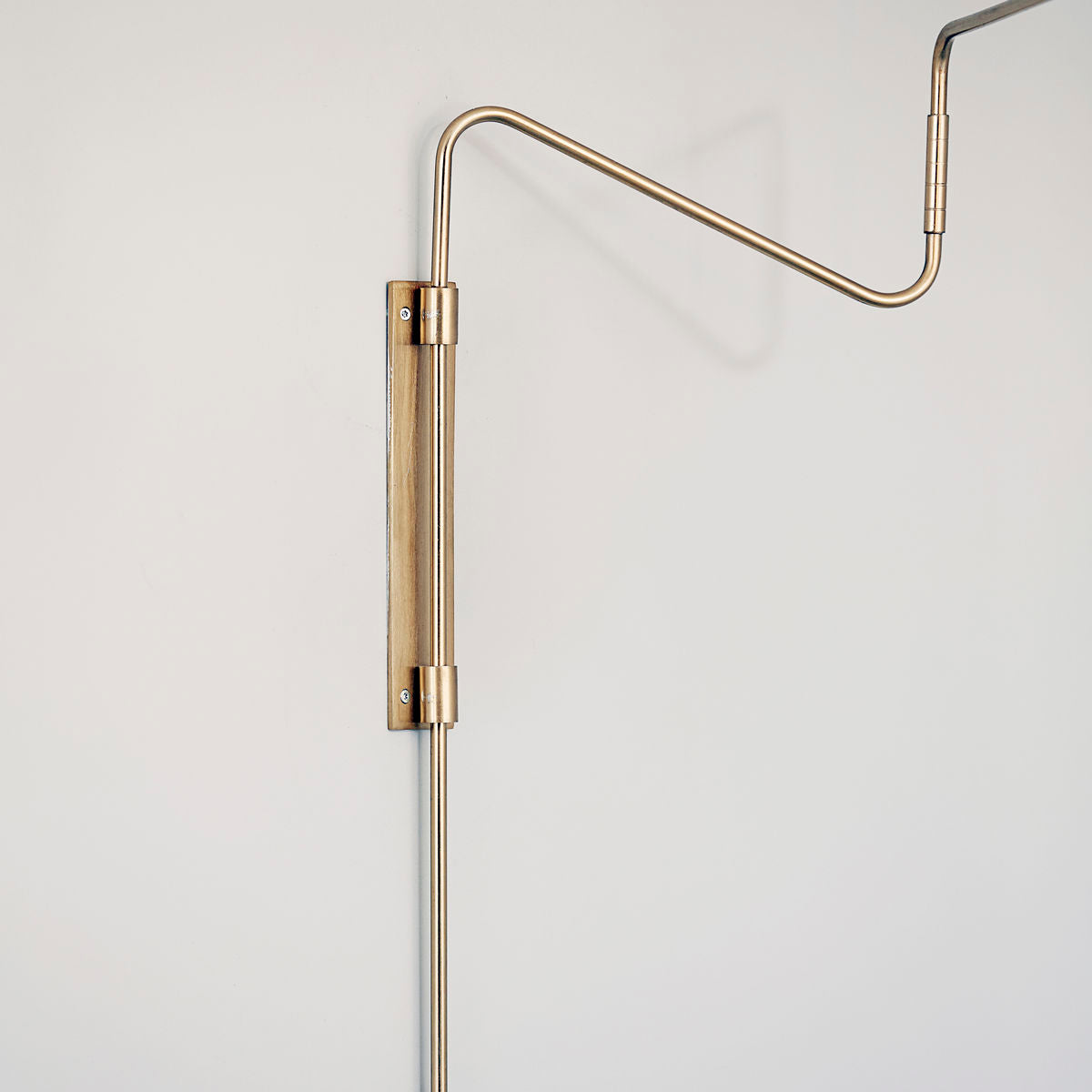 Wandlampe Swing - messing groß