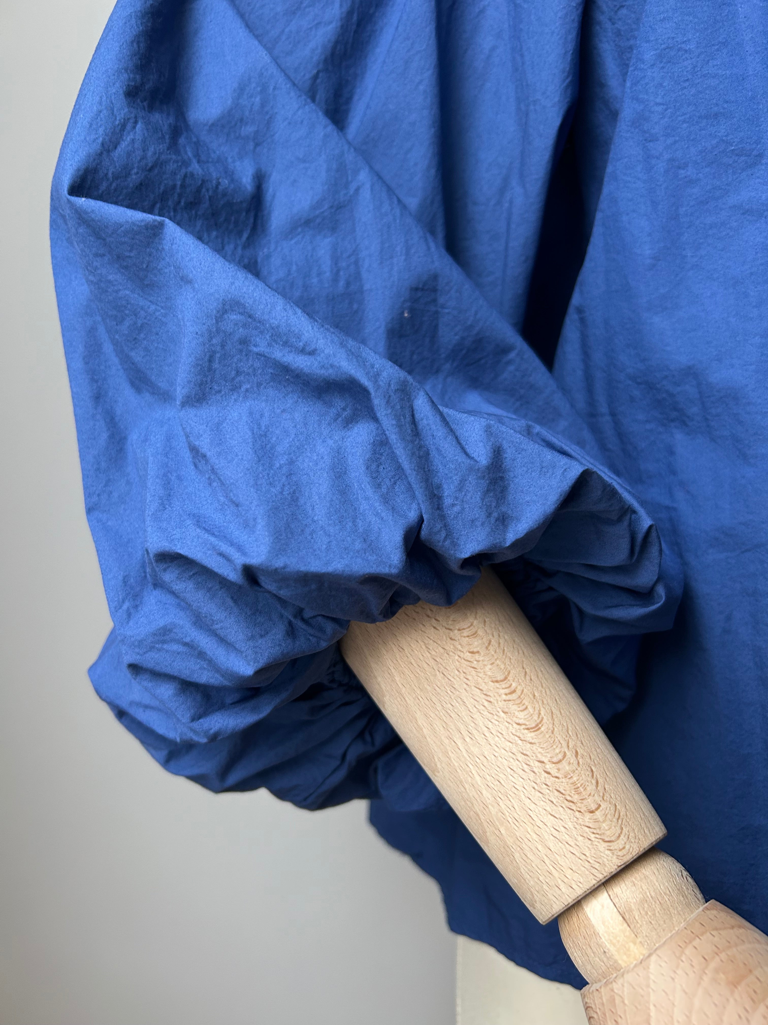 Bluse mit voluminösem Arm - navy