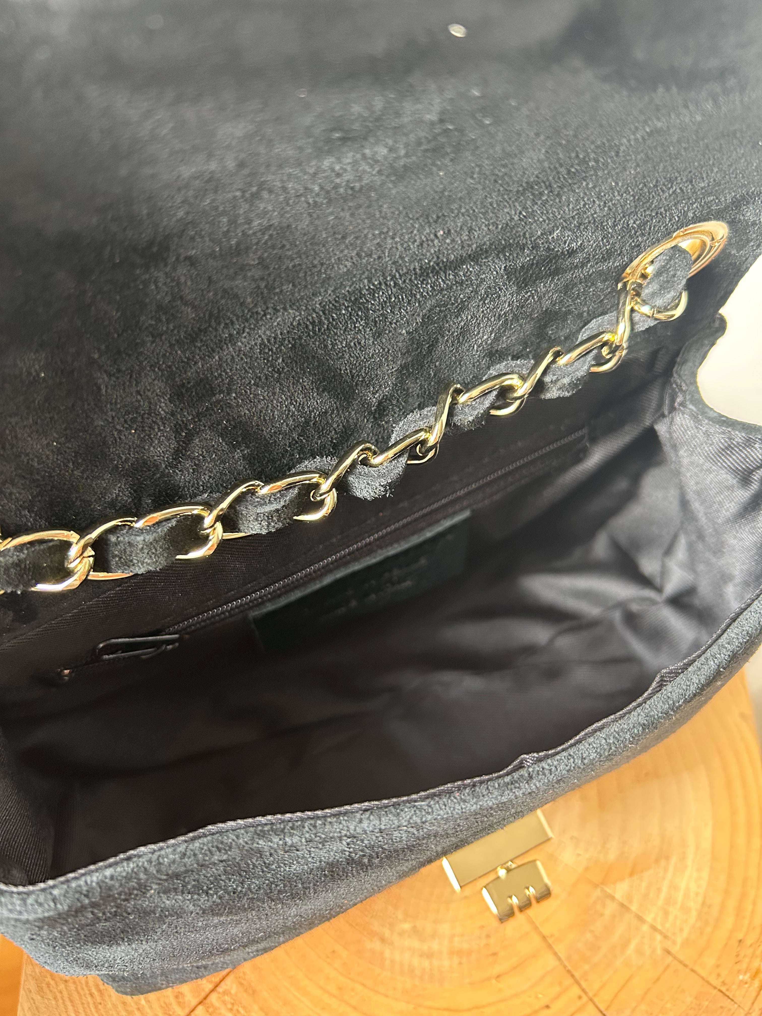 kleine Handtasche aus Wildleder - schwarz