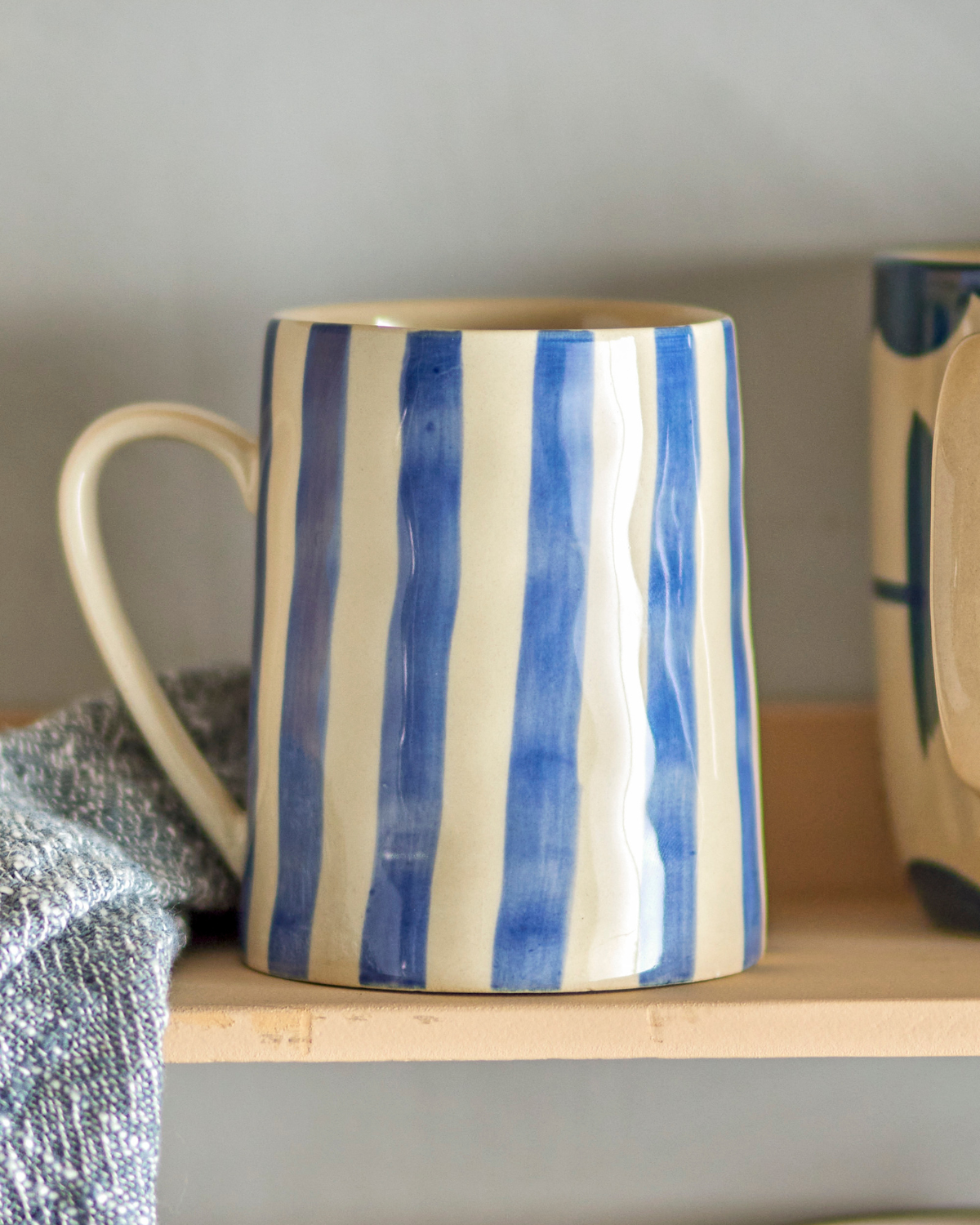 Tasse Begonia – Hellblau Gestreift
