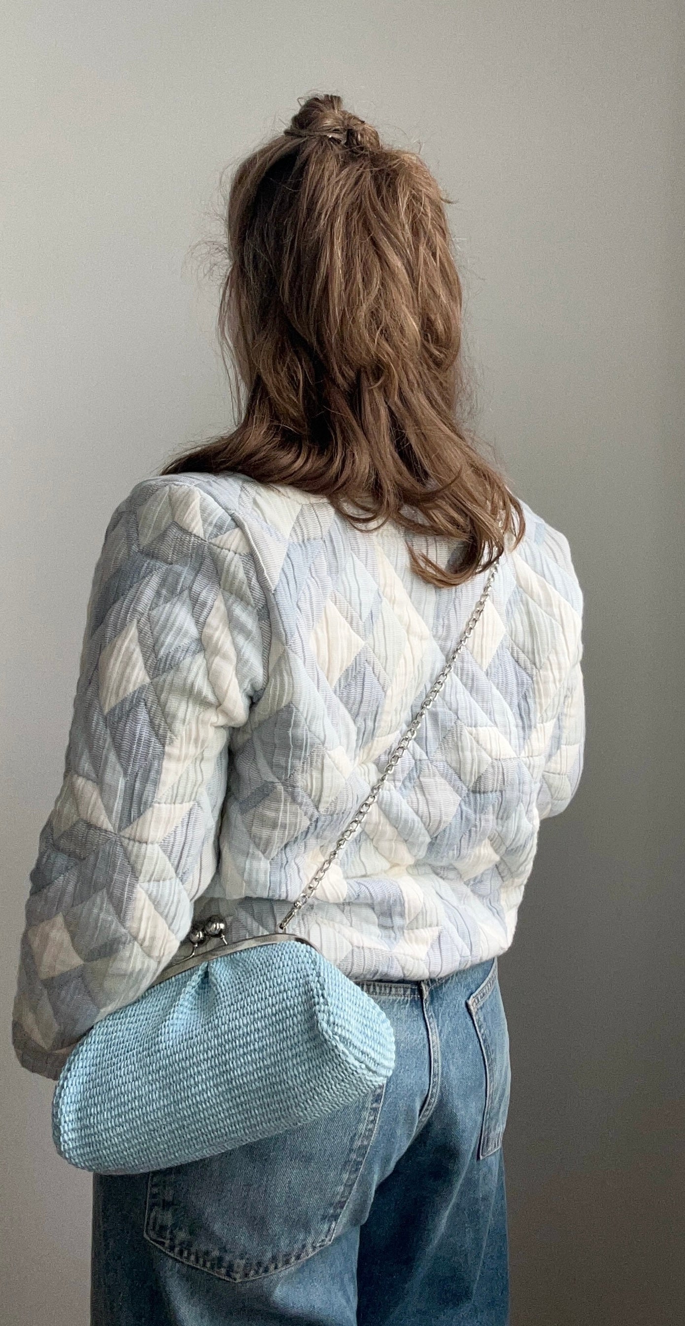 kleine Clutch im Raffia-Stil - hellblau