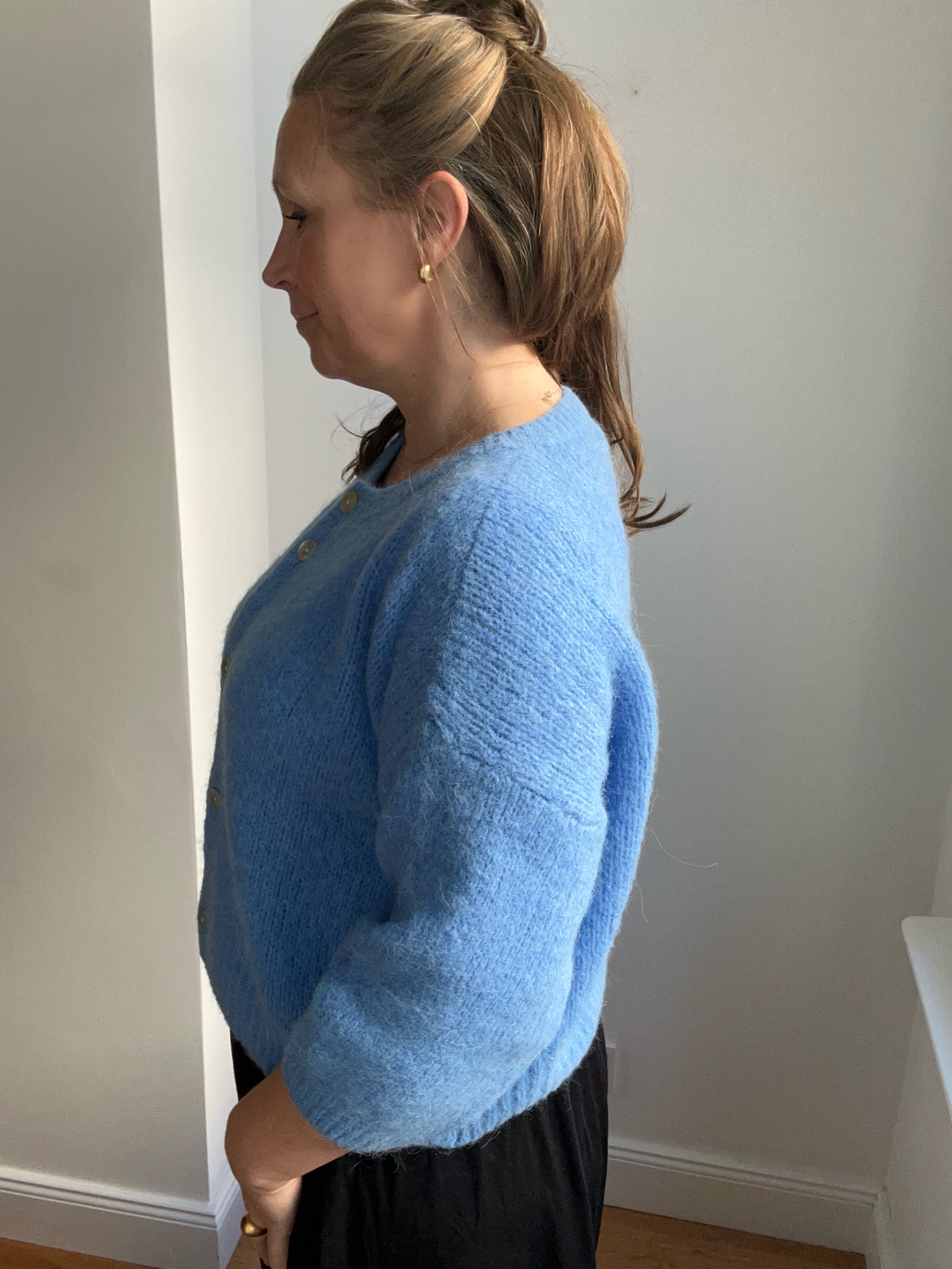 Kurze Strickjacke Cardigan - Himmelblau