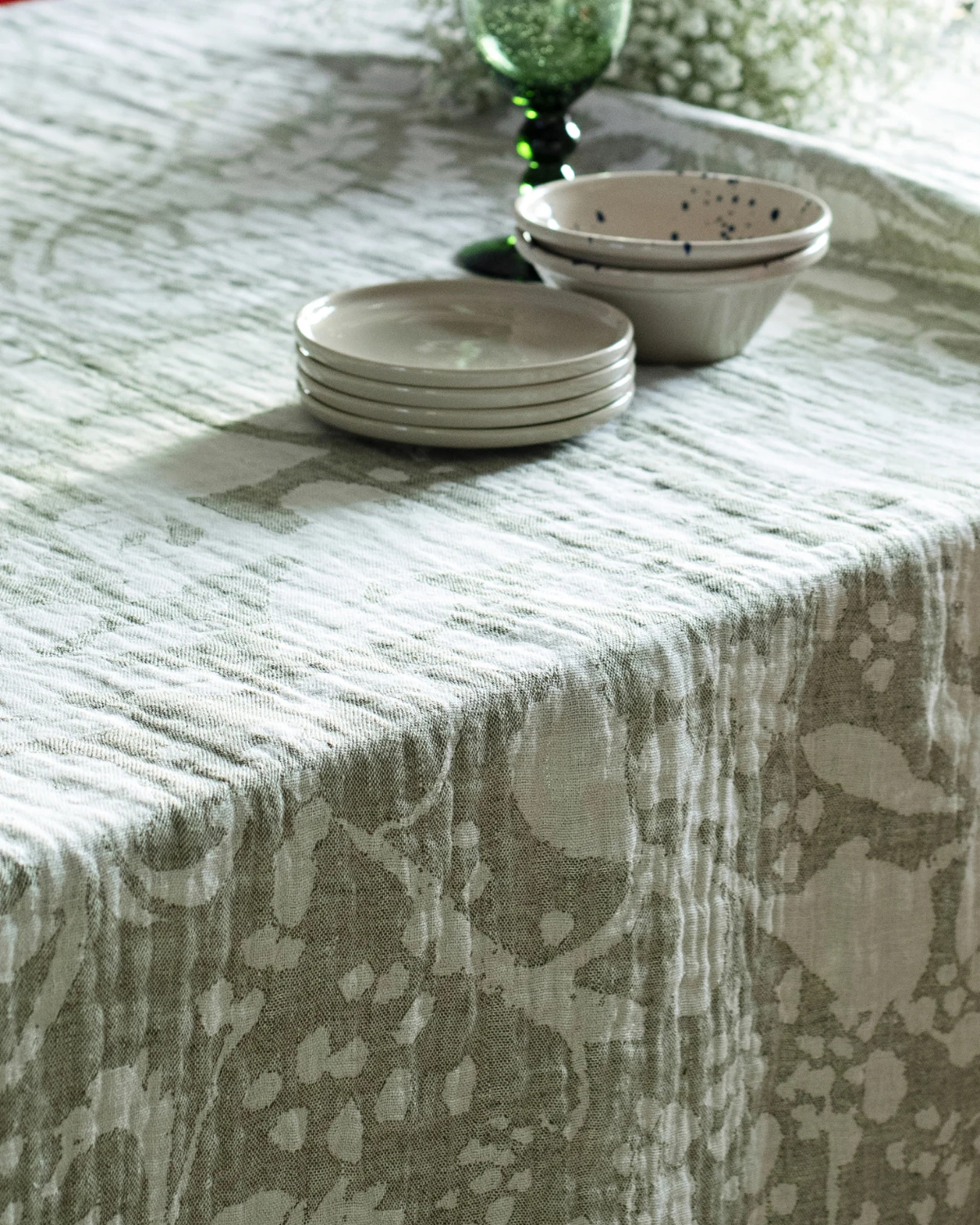 Decke/Tischdecke VILLIYRTIT - Weiß-Oliv
