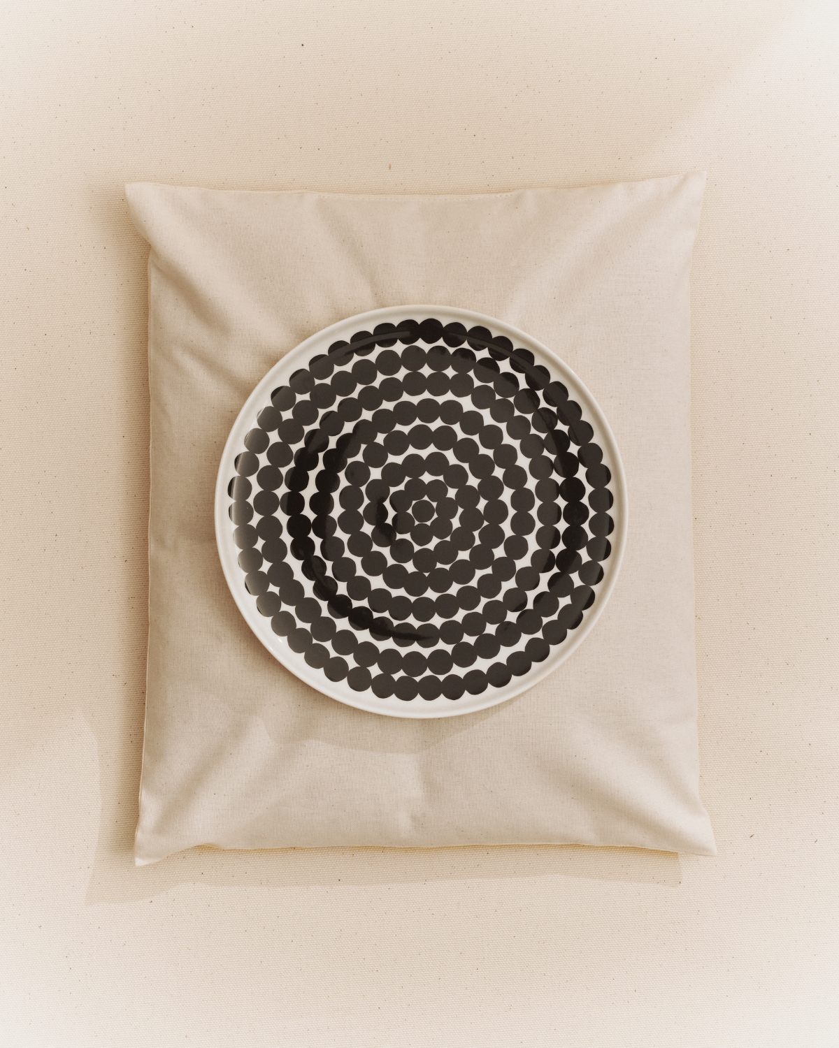 Teller Oiva / Siirtolapuutarha - Schwarz / Weiß (Ø 20 cm)