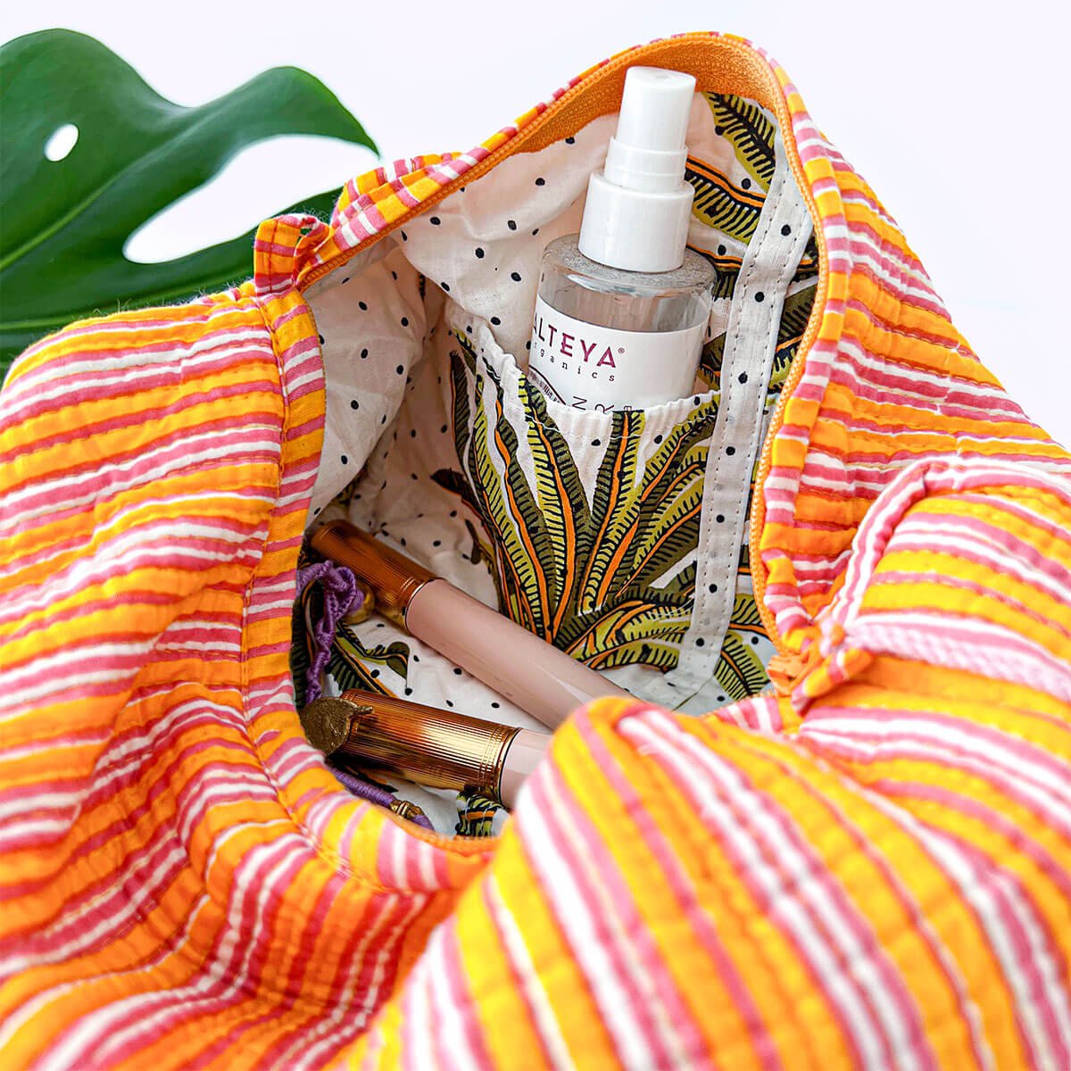 Kosmetiktasche "Stripes"