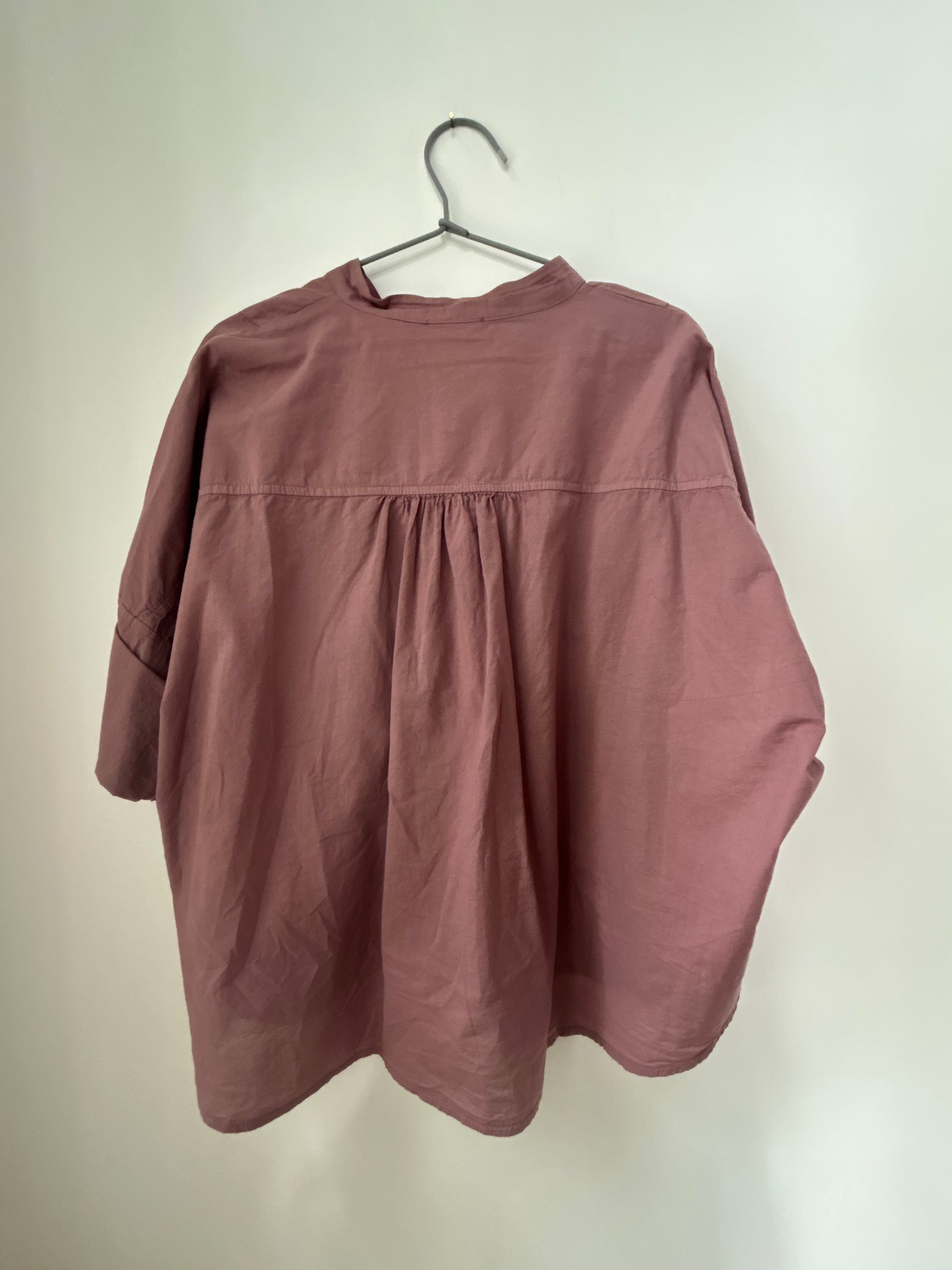 Schlichte Bluse zum Durchknöpfen – altrosa