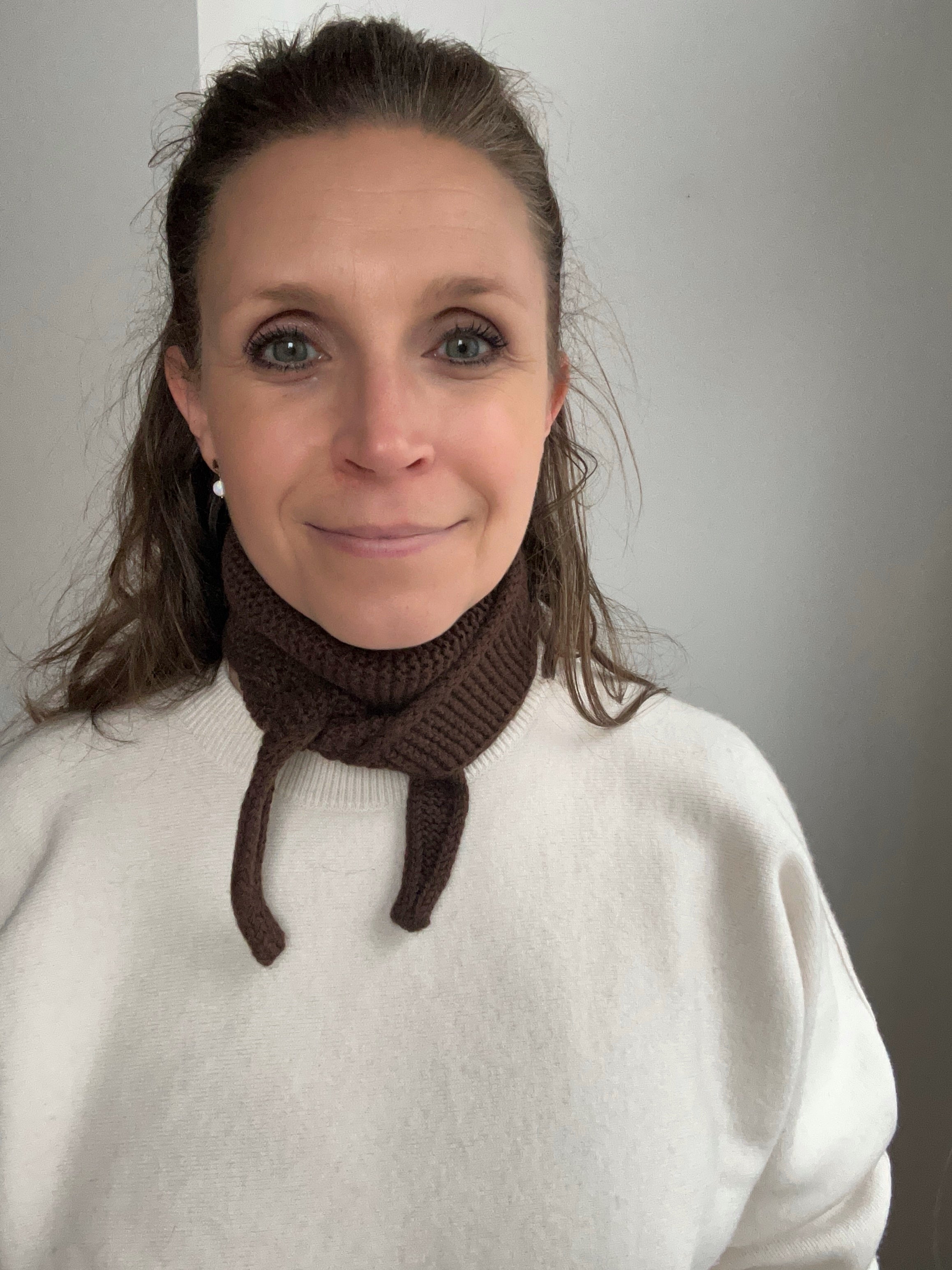 Kleiner Strick-Schal - Dunkelbraun