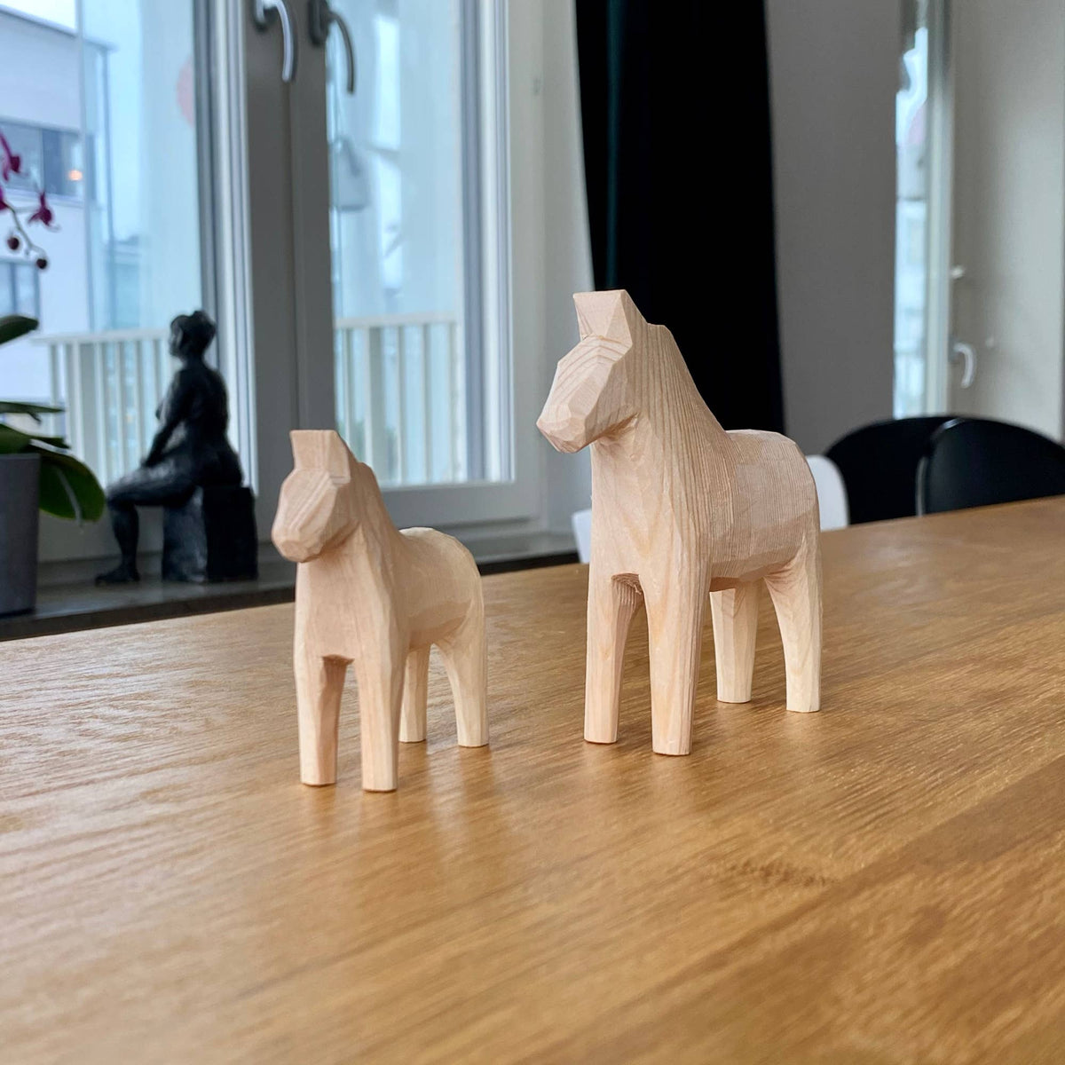Handgeschnitzes Dala-Pferd – S 10 cm