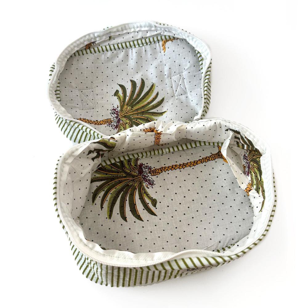 Kosmetiktasche "Stripes with P"