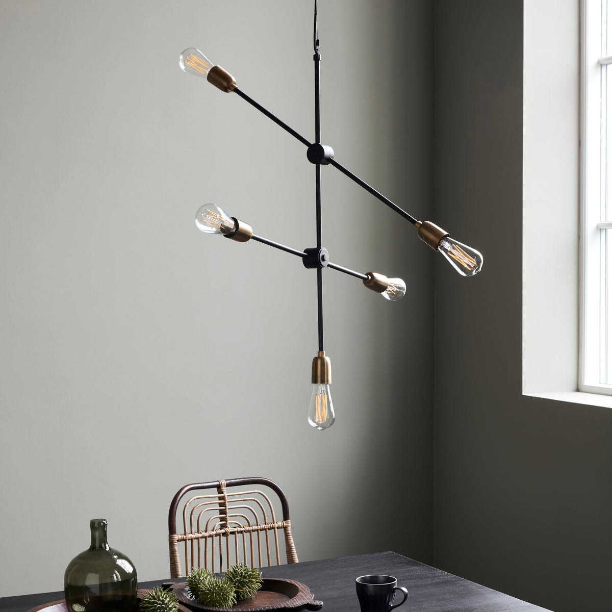 Lampe Molecular - schwarz/messing