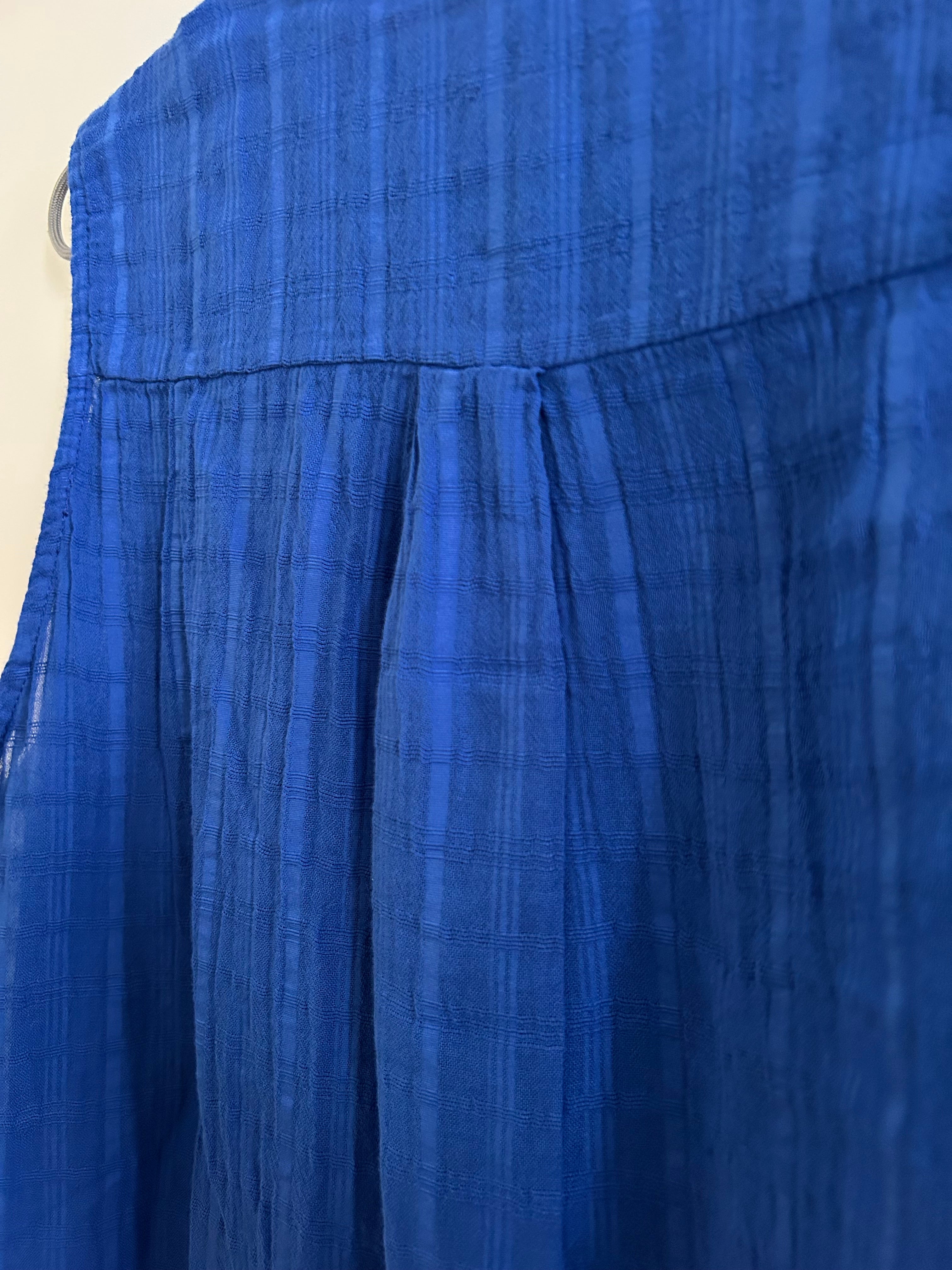 Ärmellose Bluse azurblau