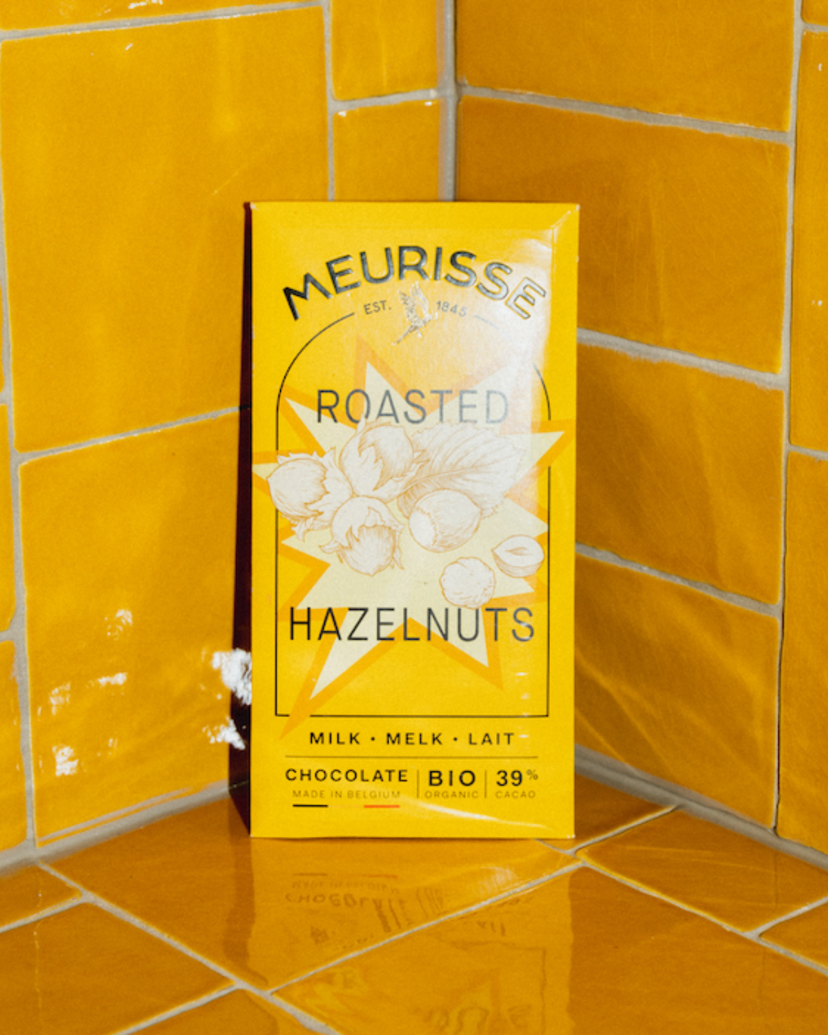 Vollmilchschokolade mit gerösteten Haselnüssen - 100 g