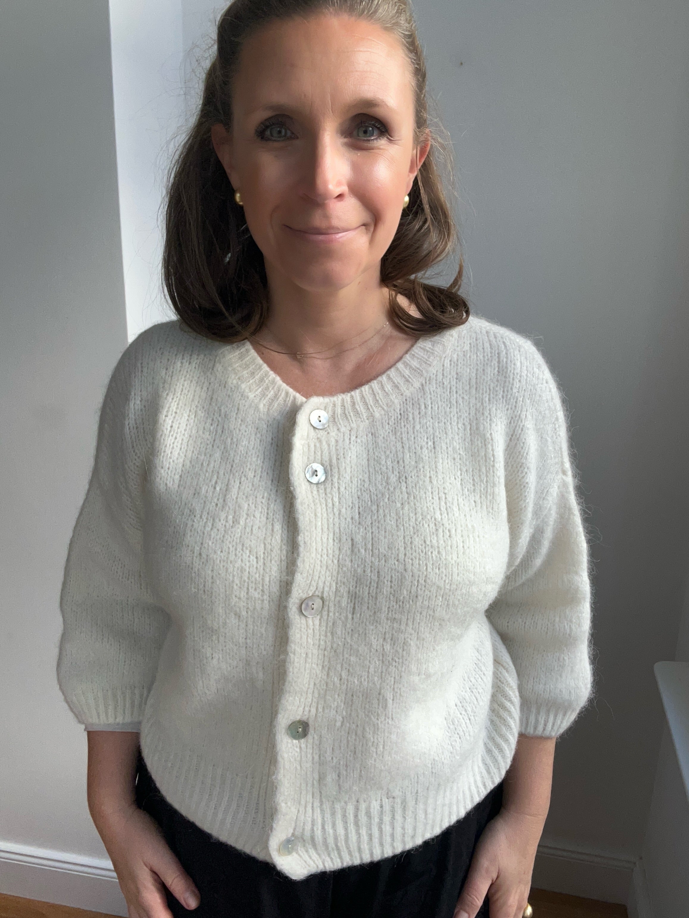Kurze Strickjacke Cardigan - Creme