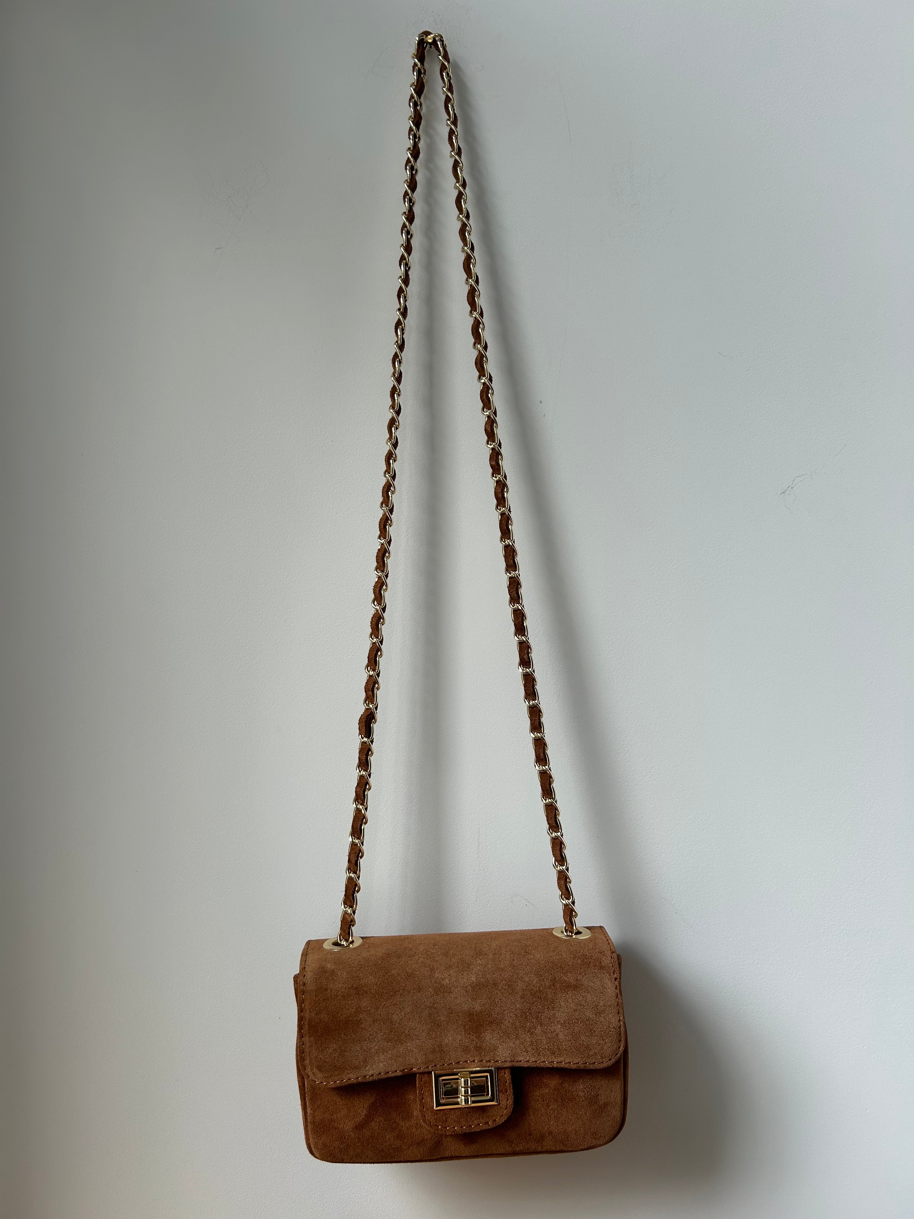 kleine Handtasche aus Wildleder - camel