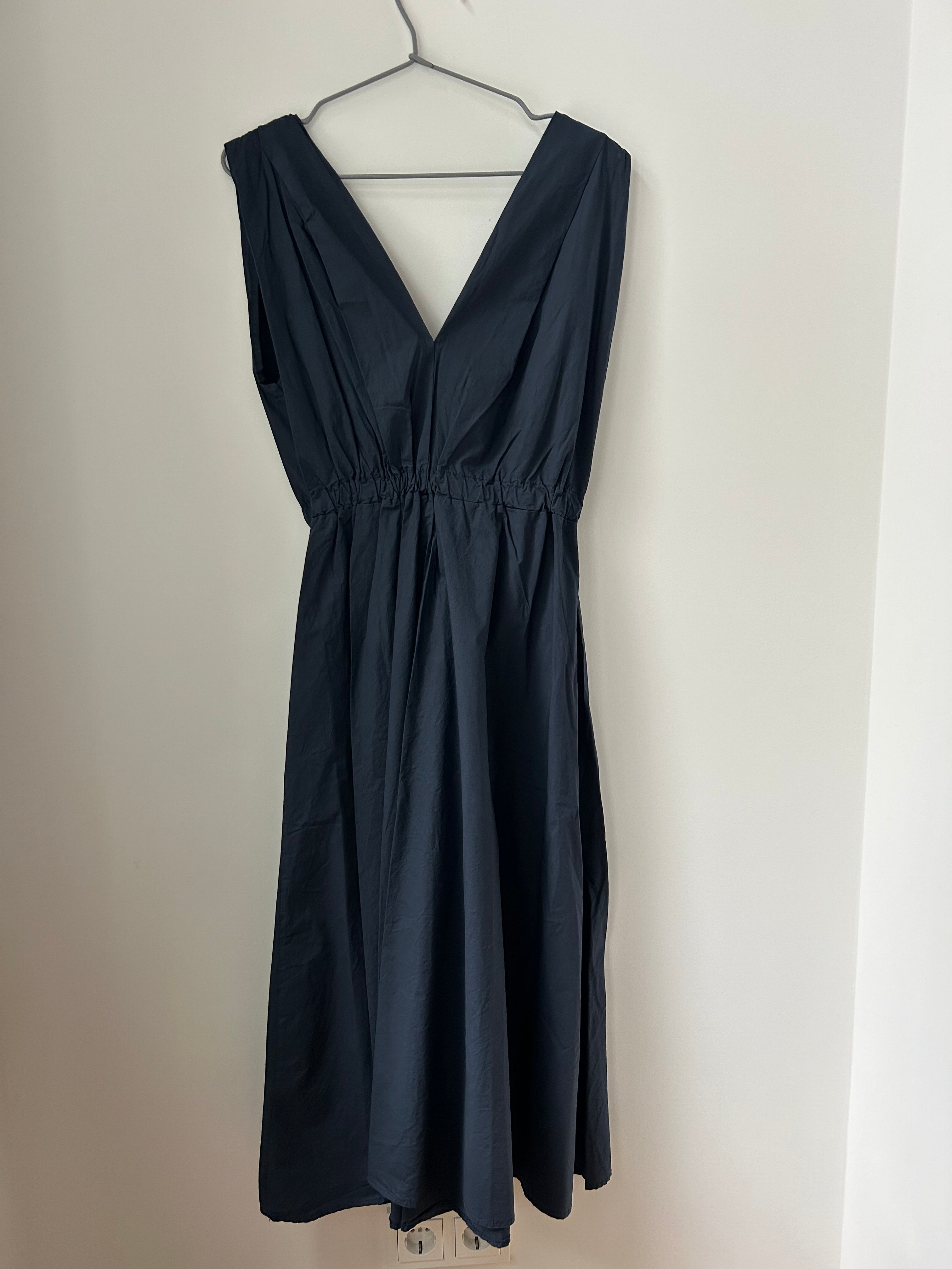 The Classic Dress - dunkelblau