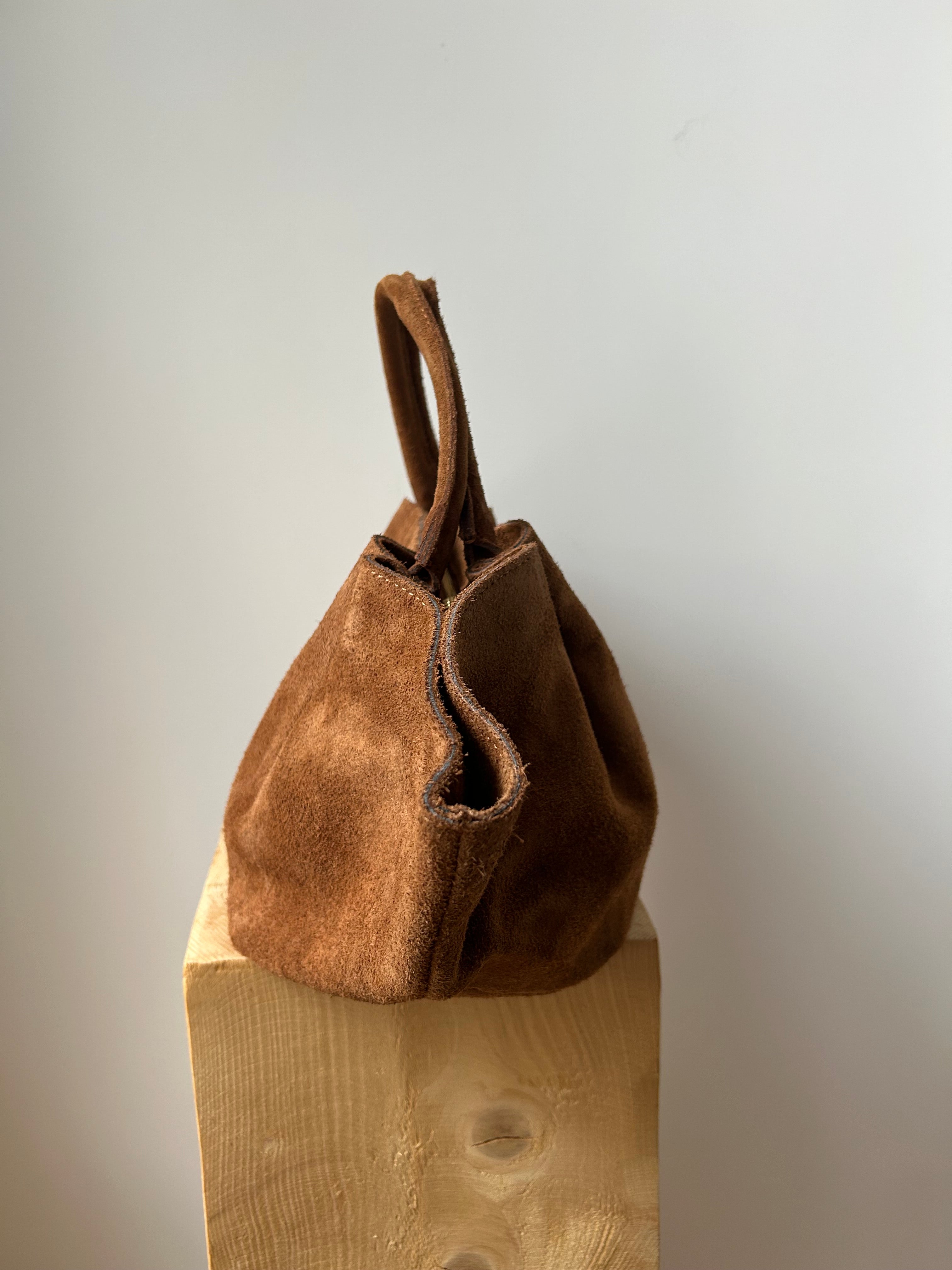 große Handtasche aus Wildleder - camel