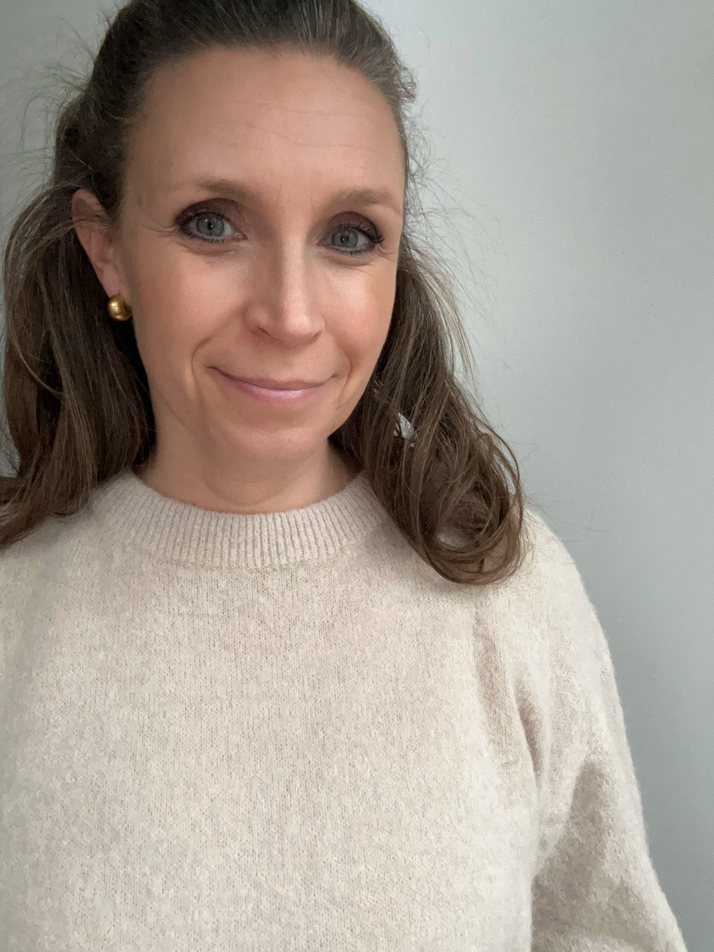 Rundhals-Pullover creme