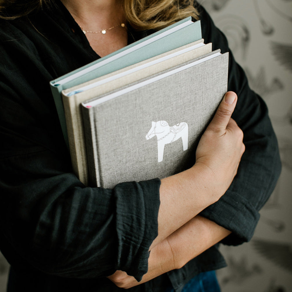 Notizbuch Dalapferd - dusty green 21 x 24 cm