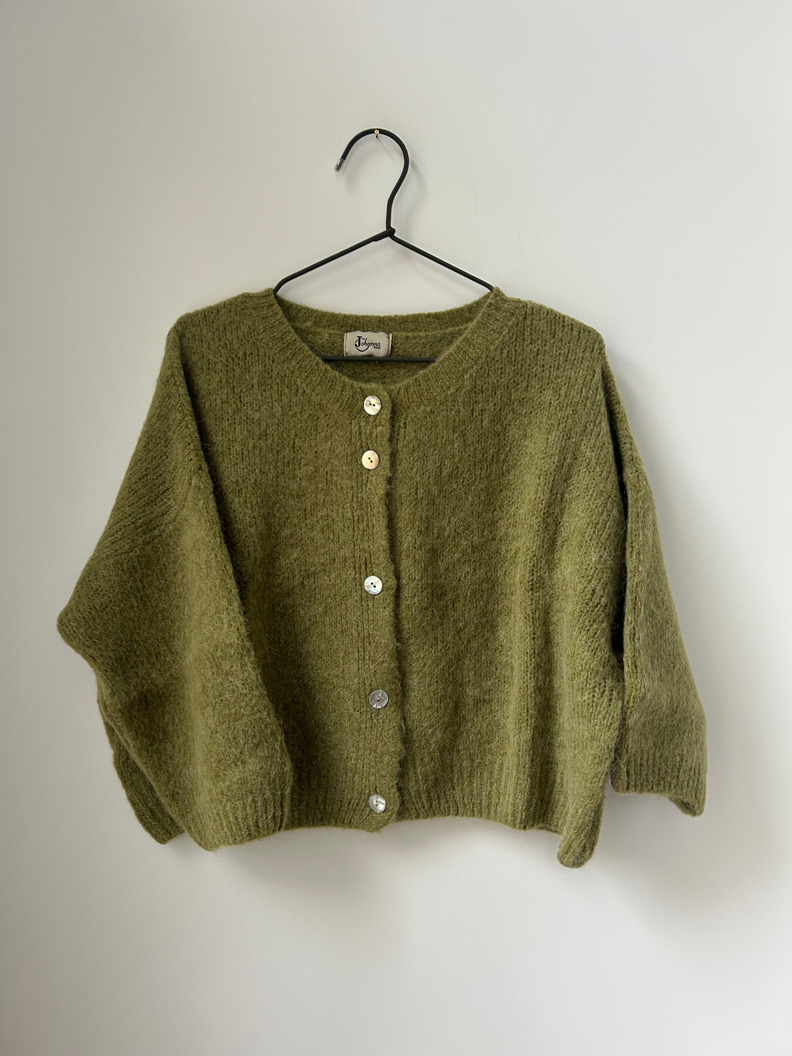 Kurze Strickjacke Cardigan - Moosgrün