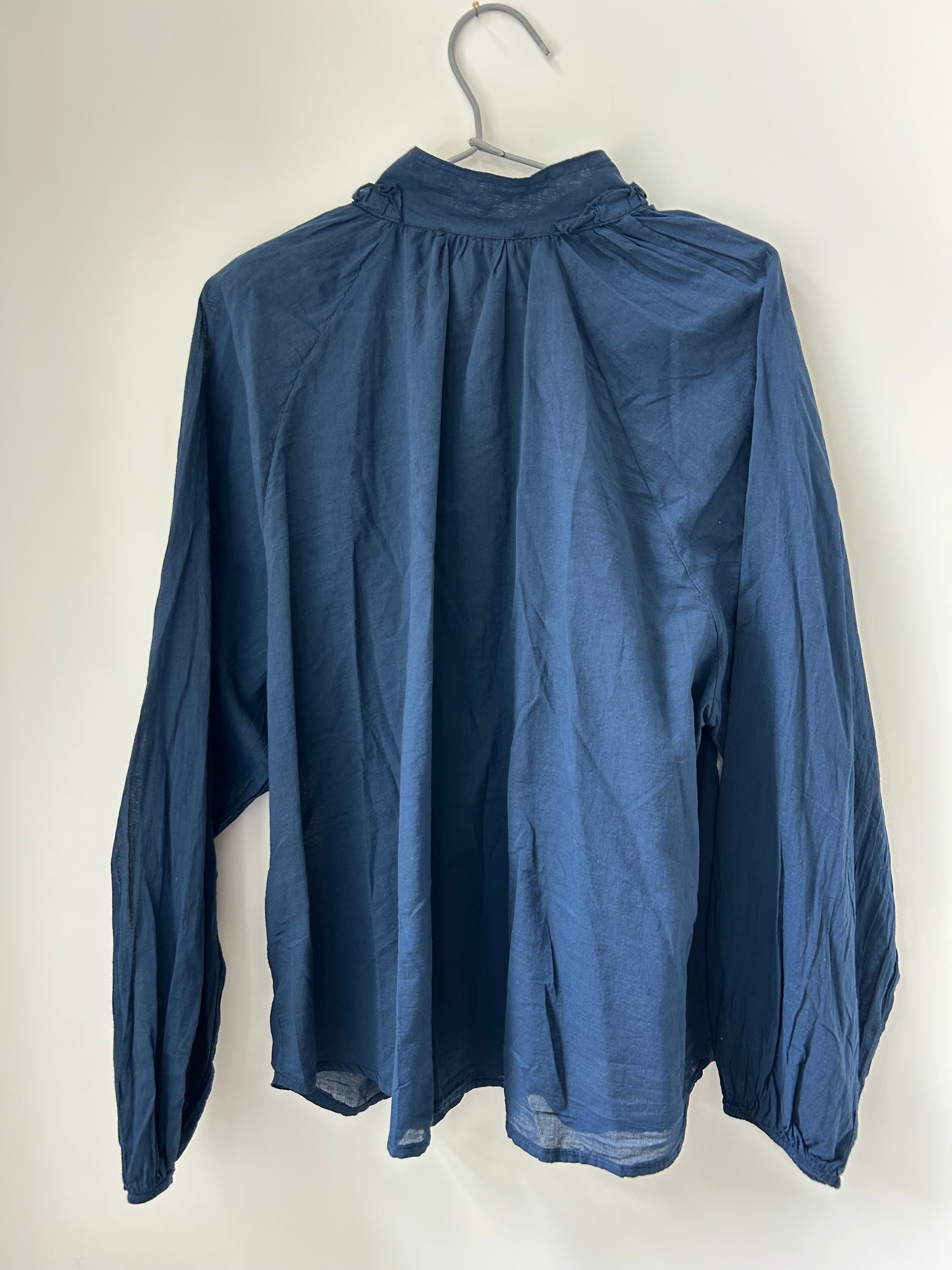 Baumwollbluse mit raffiniertem Kragen - dunkelblau