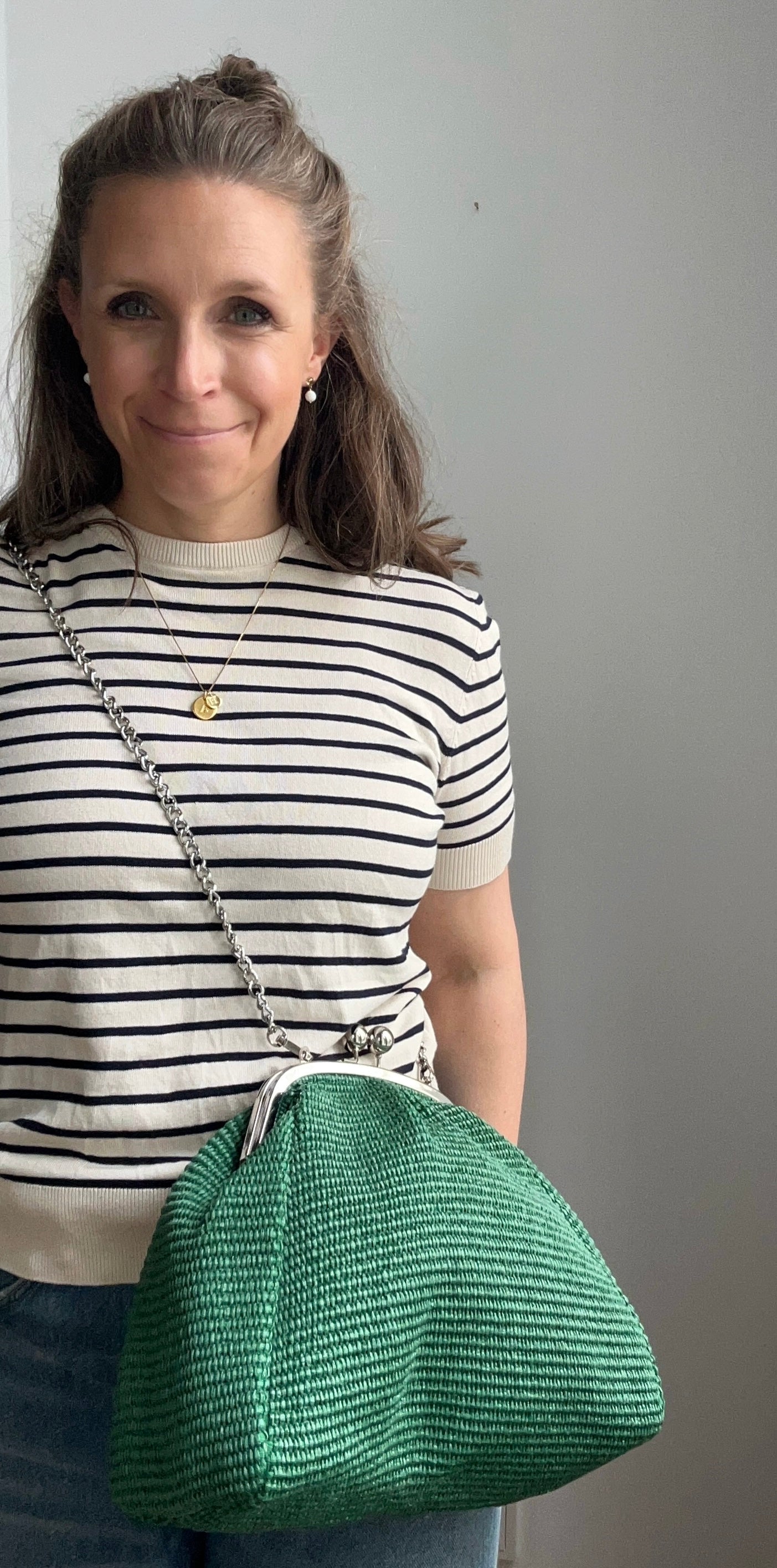 Große Clutch im Raffia-Stil - silber / grün