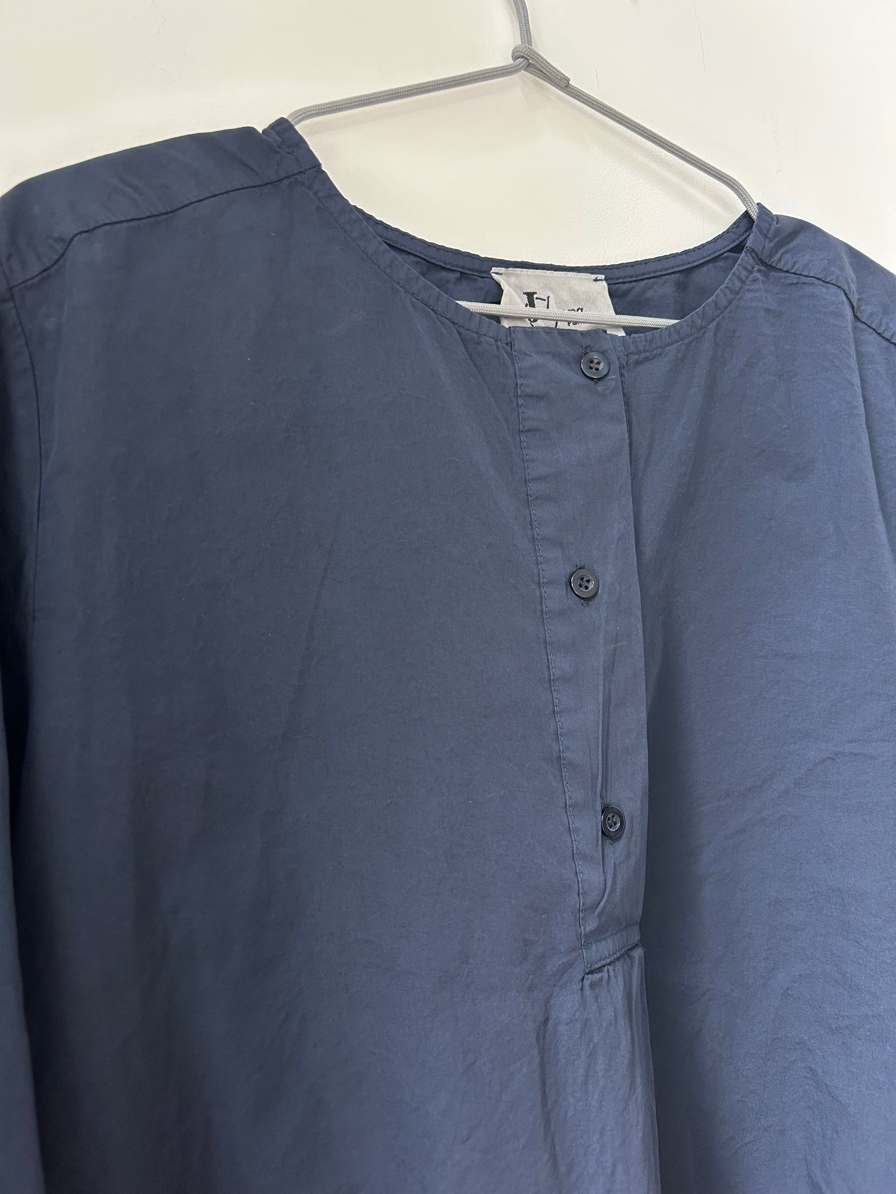 Schlichte Bluse mit Knopfleiste - dunkelblau