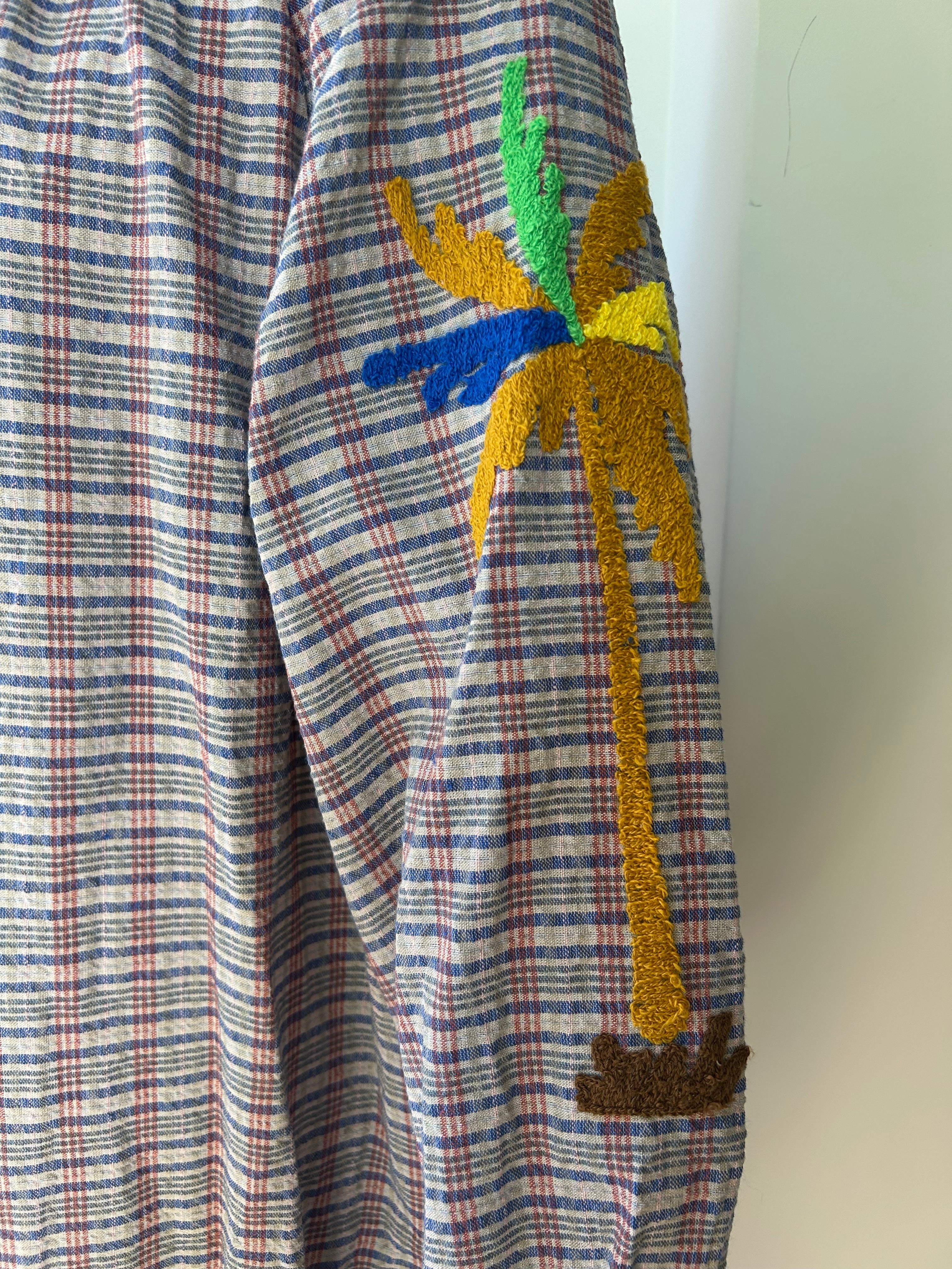 Kleid mit Palmen