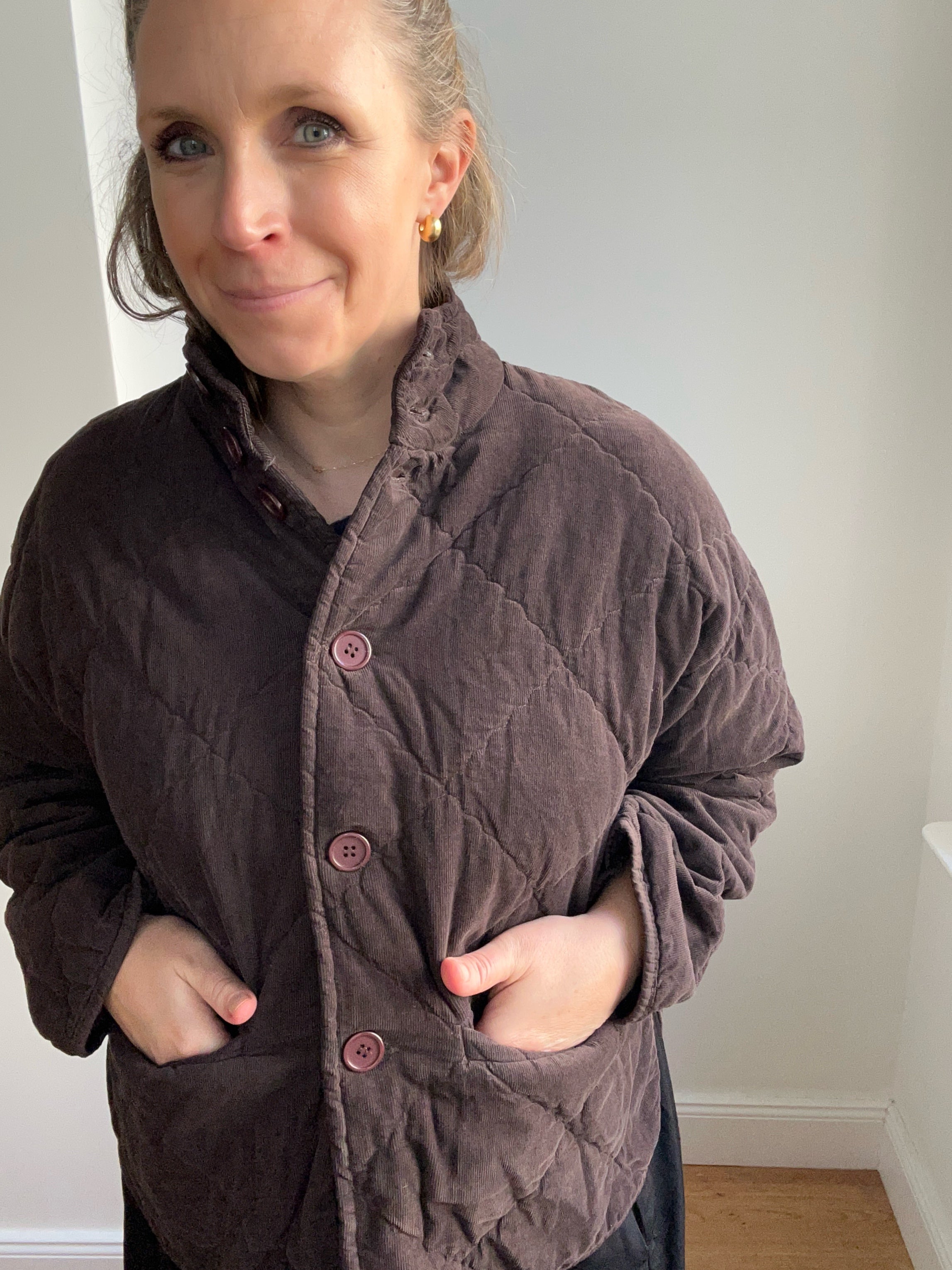 Steppjacke aus Babycord - braun