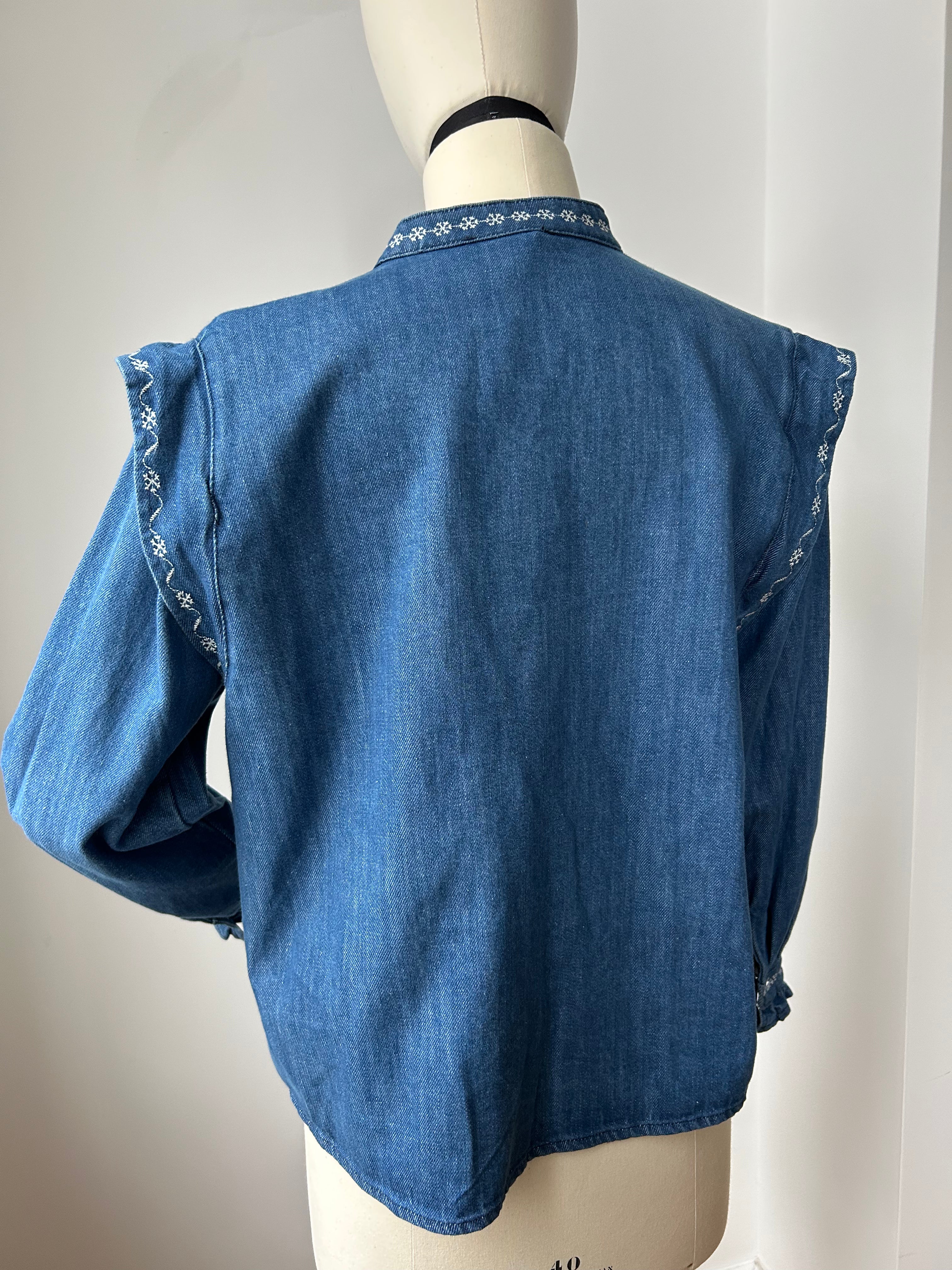 Jeansbluse mit Stickerei