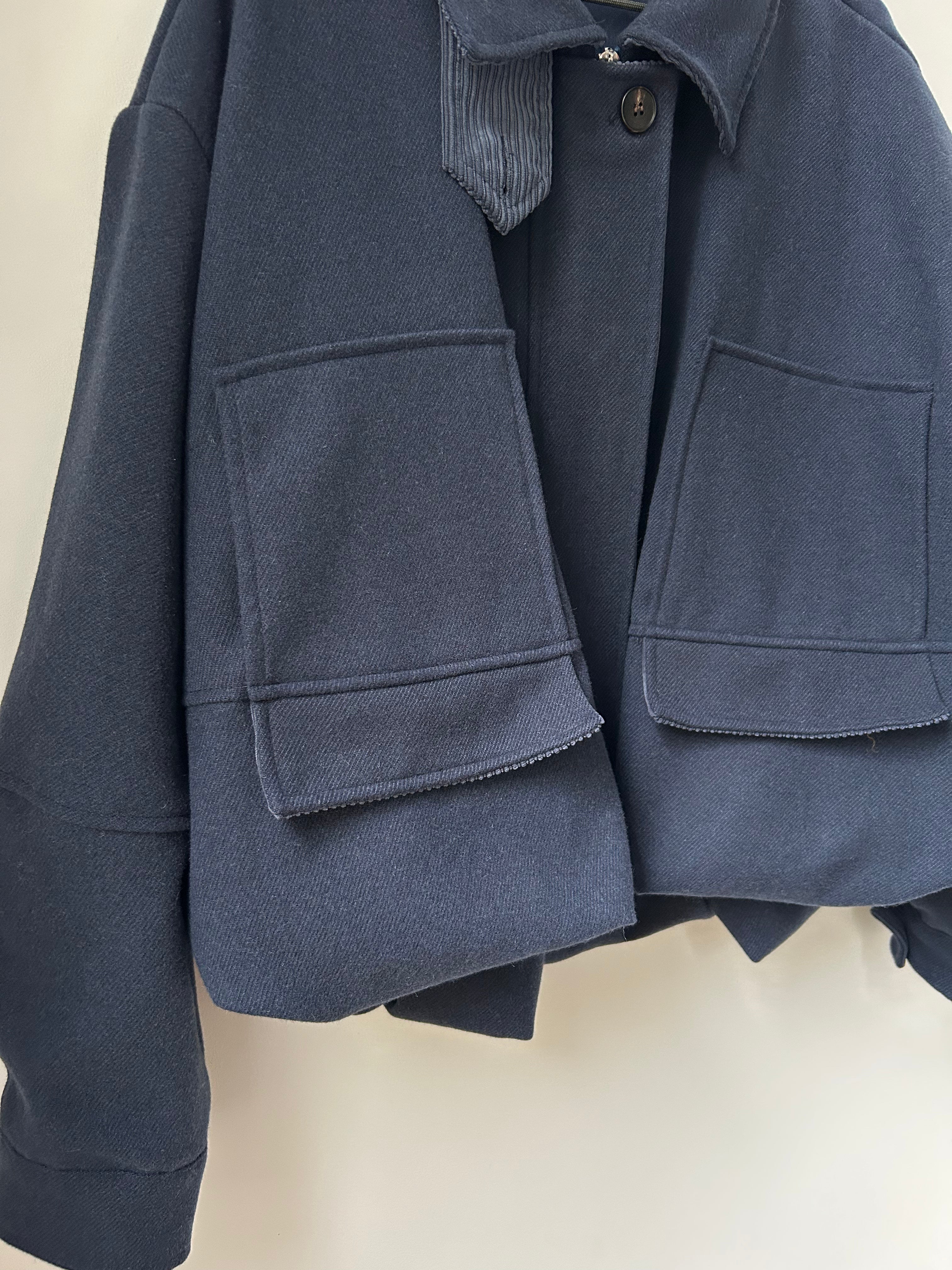 Warme Jacke mit Volumen - blau