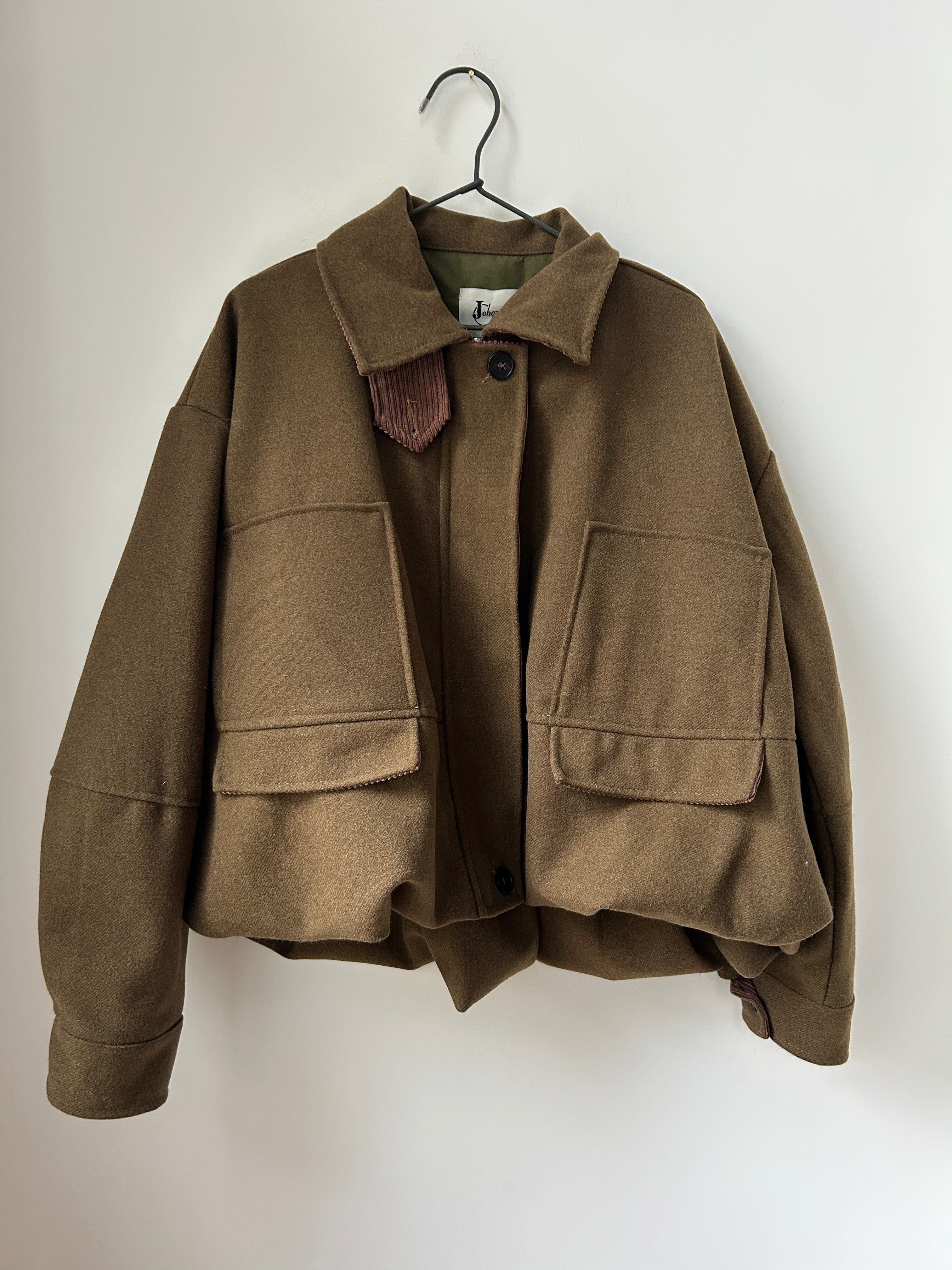 Warme Jacke mit Volumen - agave