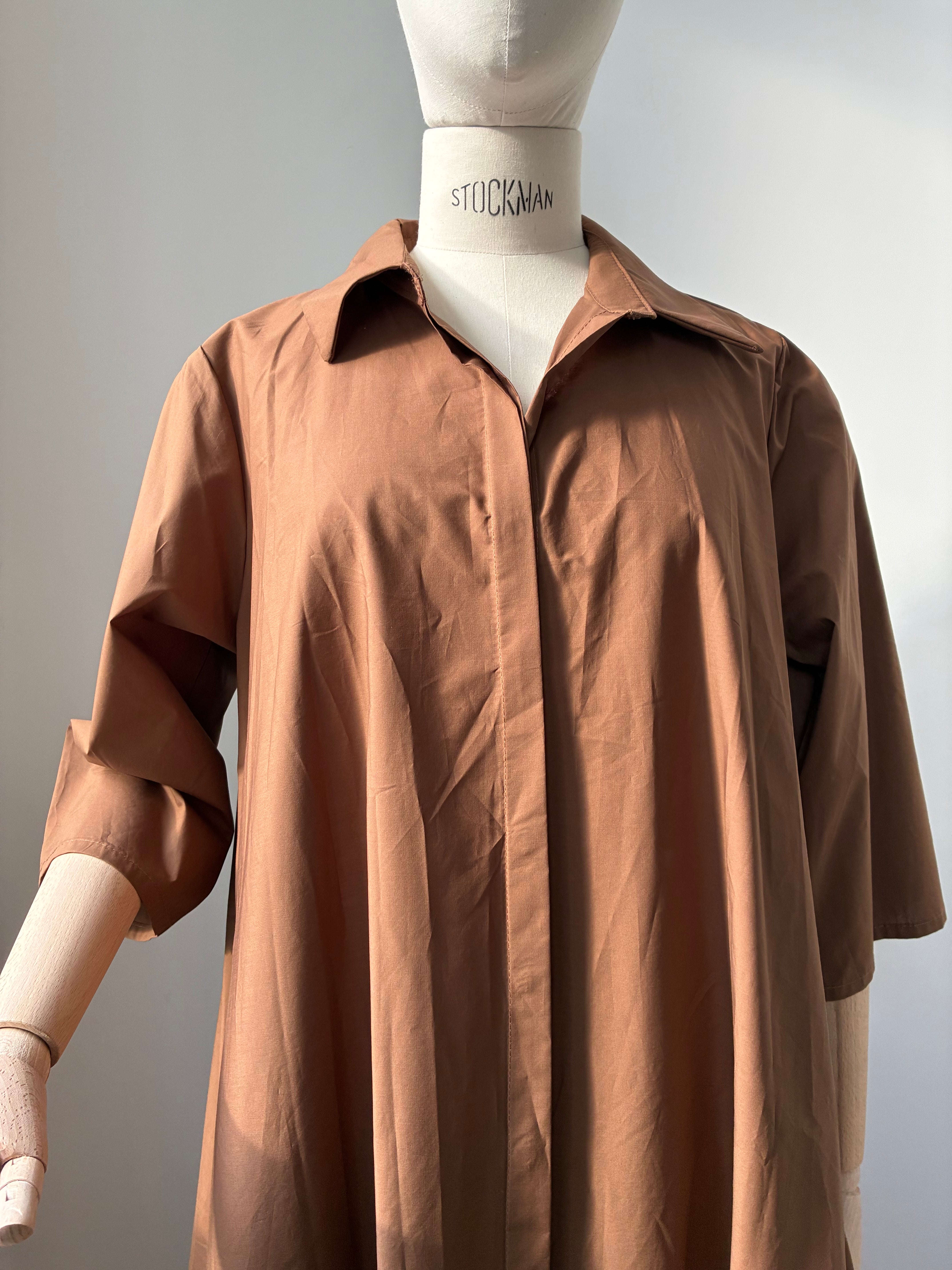 Weites Hemdblusenkleid - braun