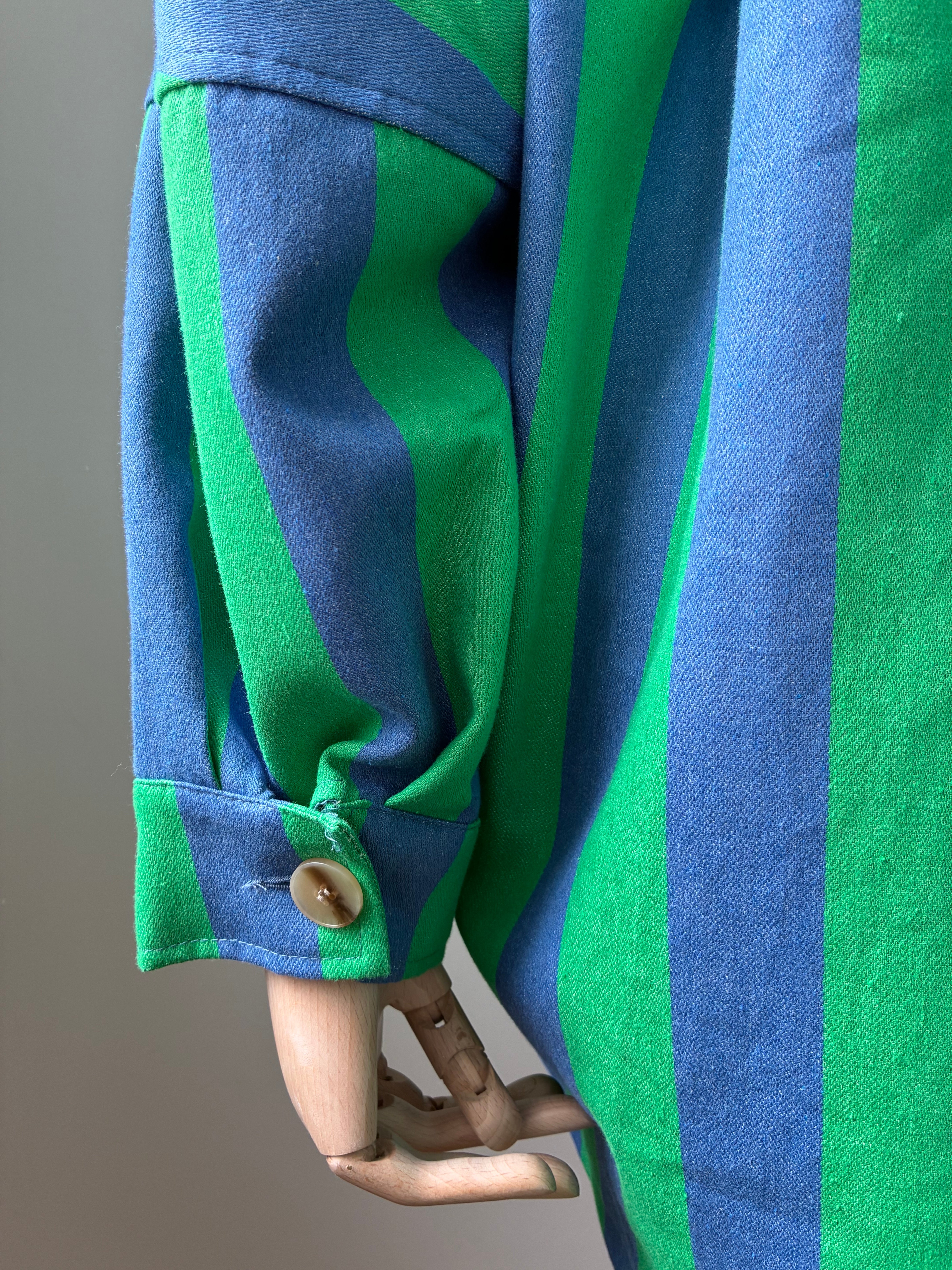 Gestreifte Jacke mit Tuch - blau/grün