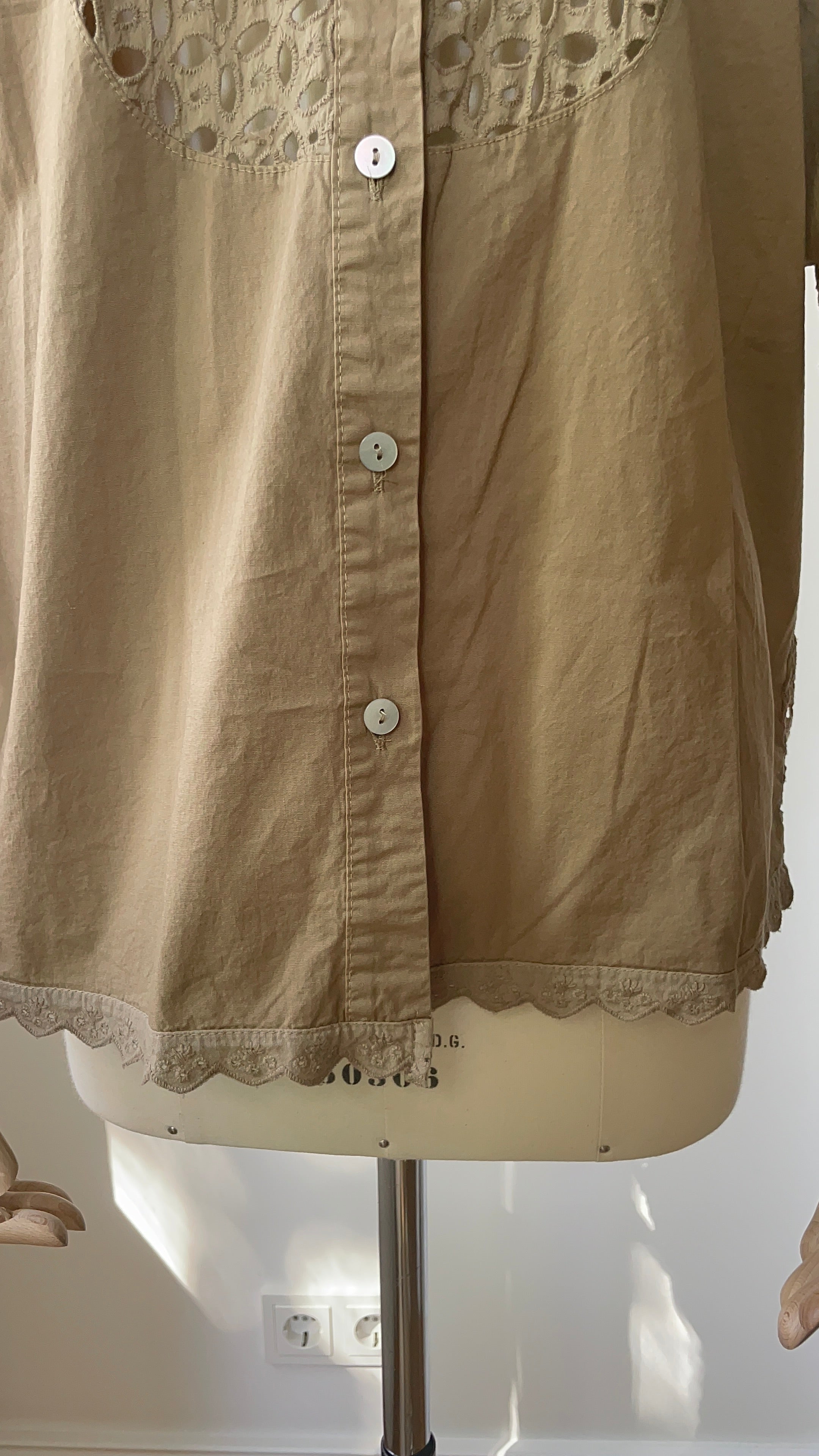 Bluse mit Broderie-Spitze - Café au Lait