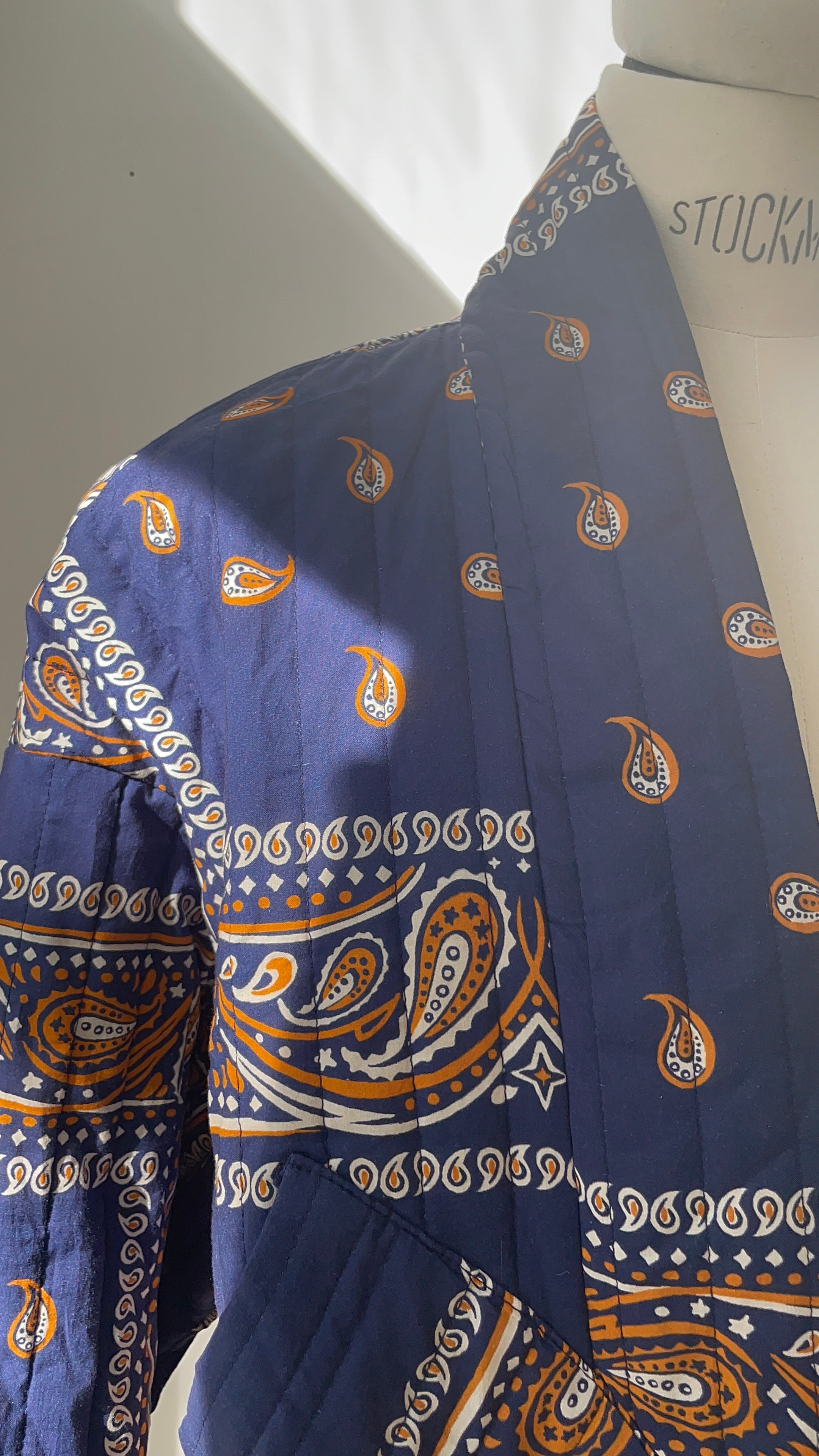 Kimonojacke mit Paisley-Muster