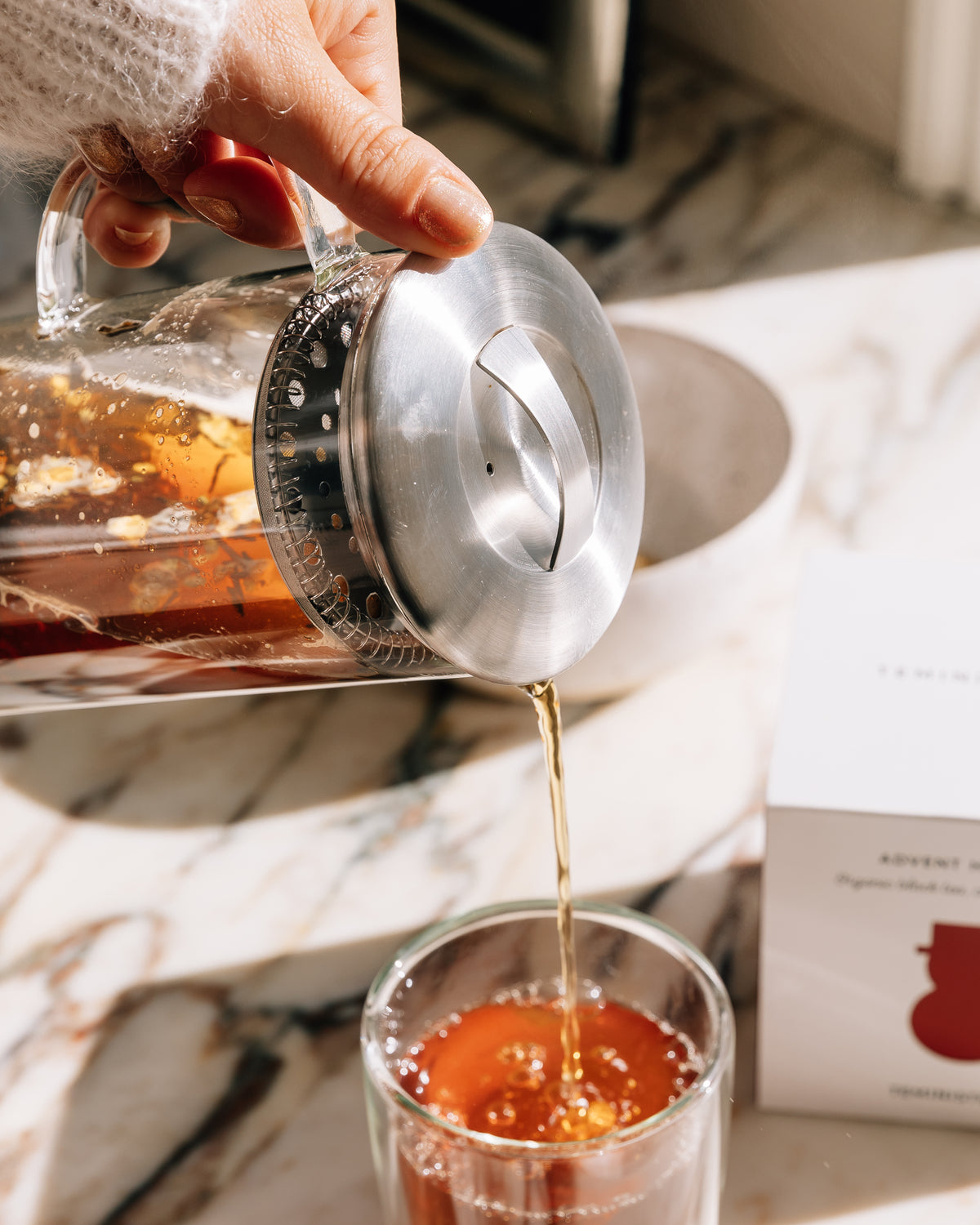 Glas-Teebereiter mit Edelstahlfilter (1 L)