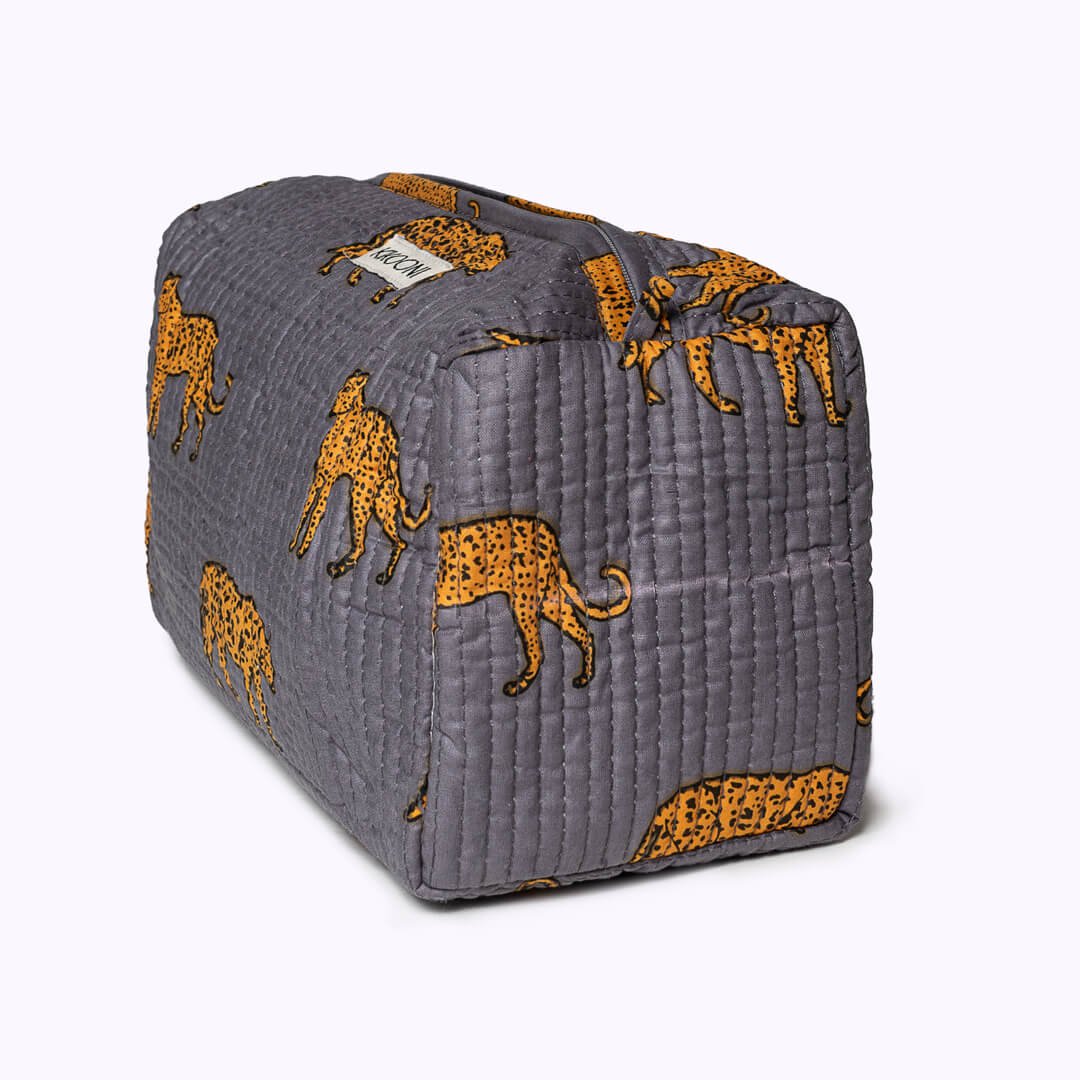 Kosmetiktasche "Grey Leopard"
