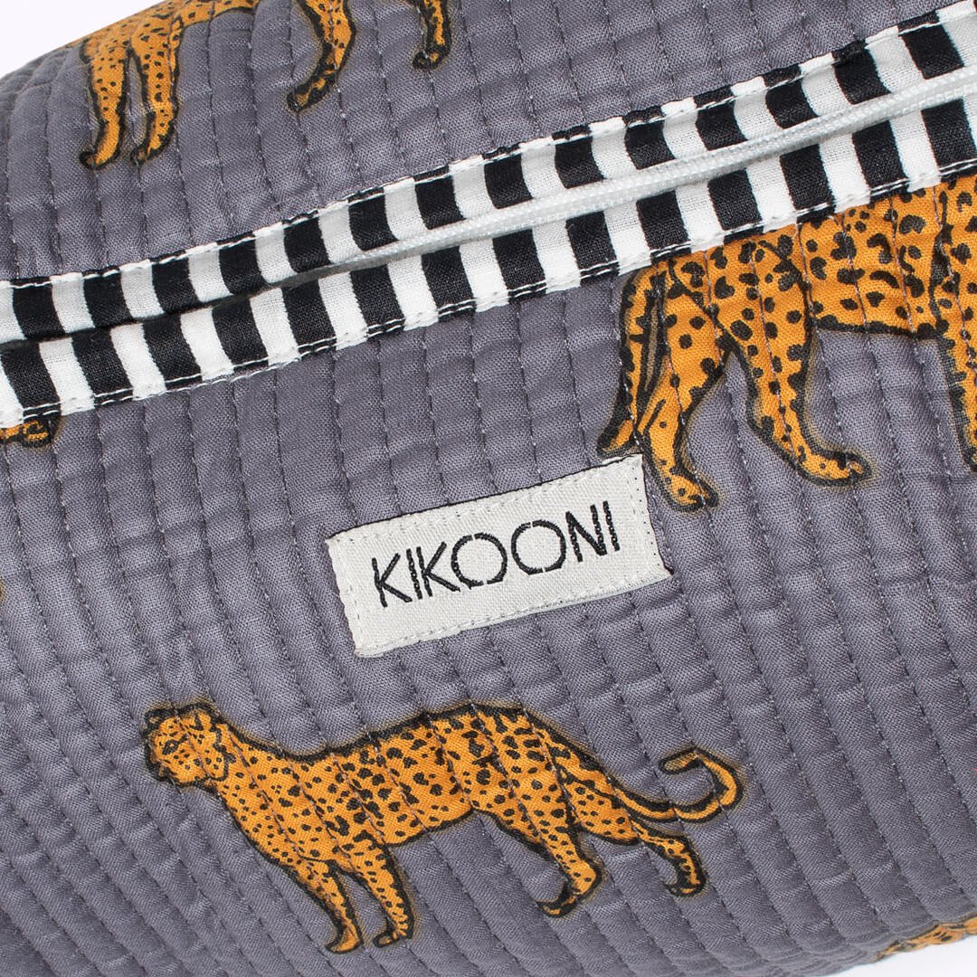 Kosmetiktasche "Grey Leopard"