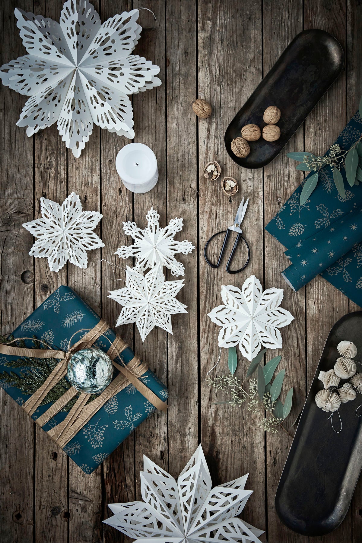 Papiersterne Snowflake - weiß 4er Set