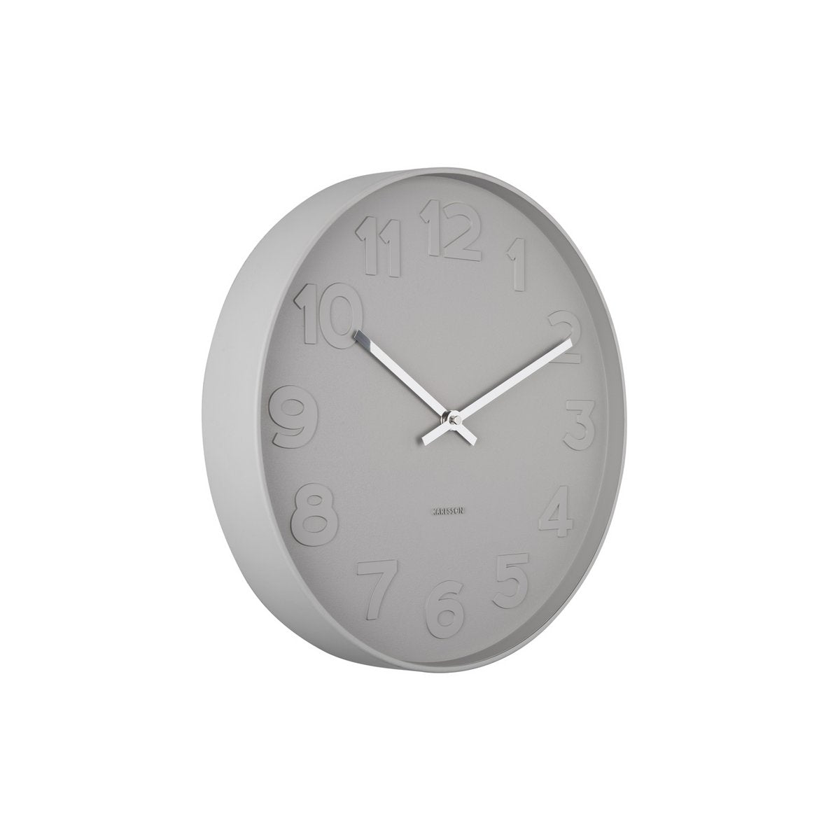 Schrägansicht der grauen Wanduhr Mr. Grey von Karlsson im modernen Design
