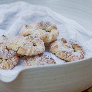 SCHWEDISCHE ZUCKERBREZELN