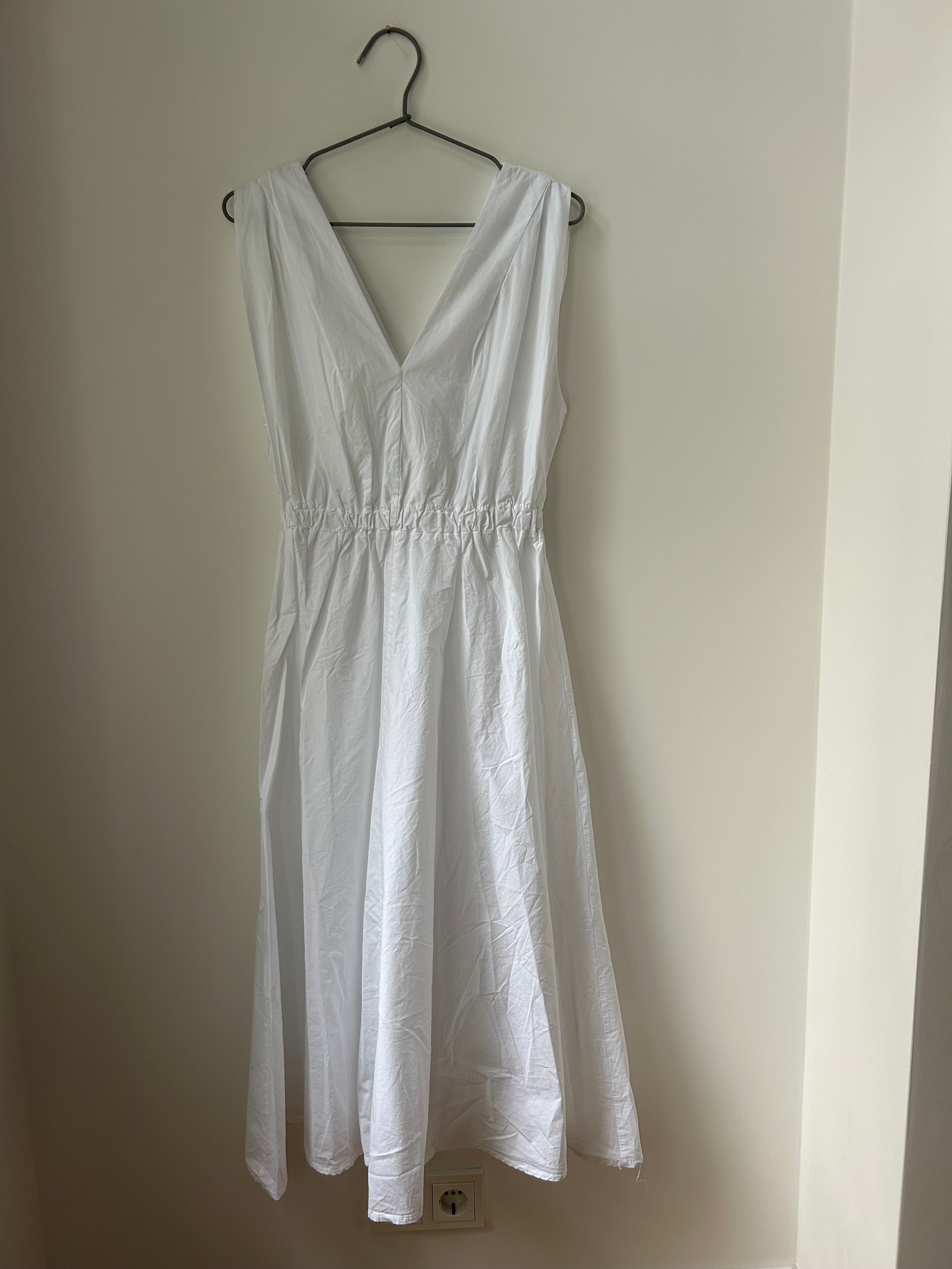 The Classic Dress - weiss